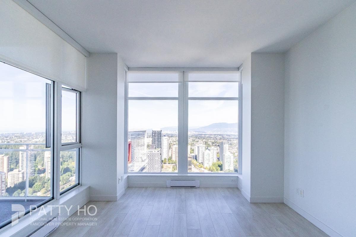5206 - 4670 Assembly Way, Burnaby, V5H 0H3 — photo 5