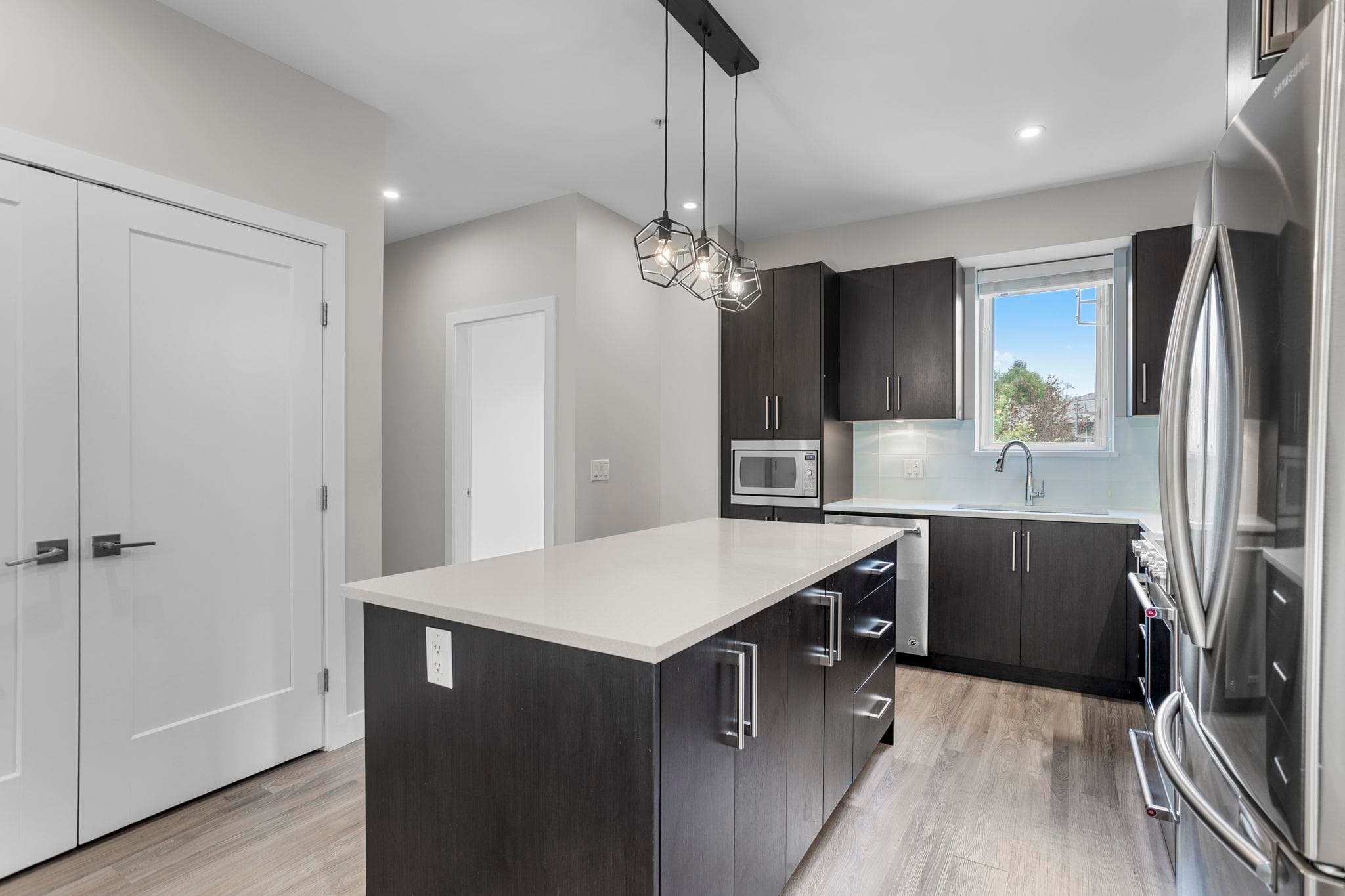 306 - 15436 31 Avenue, Surrey, V3Z 1H3 — photo 3