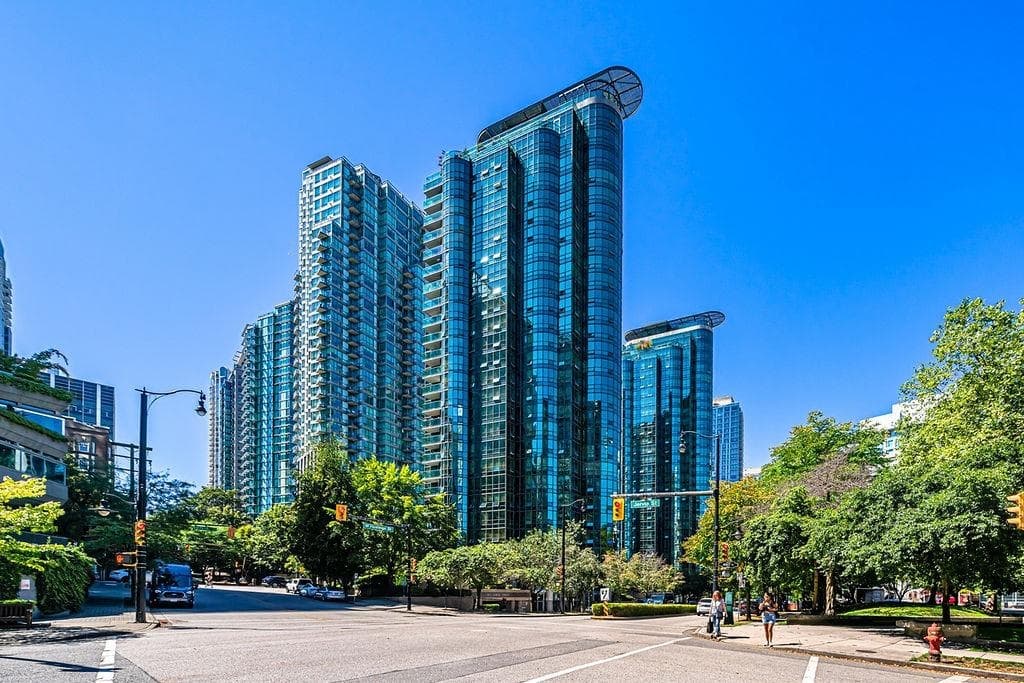 807 - 555 Jervis Street, Vancouver, V6E 4N1 — photo 1
