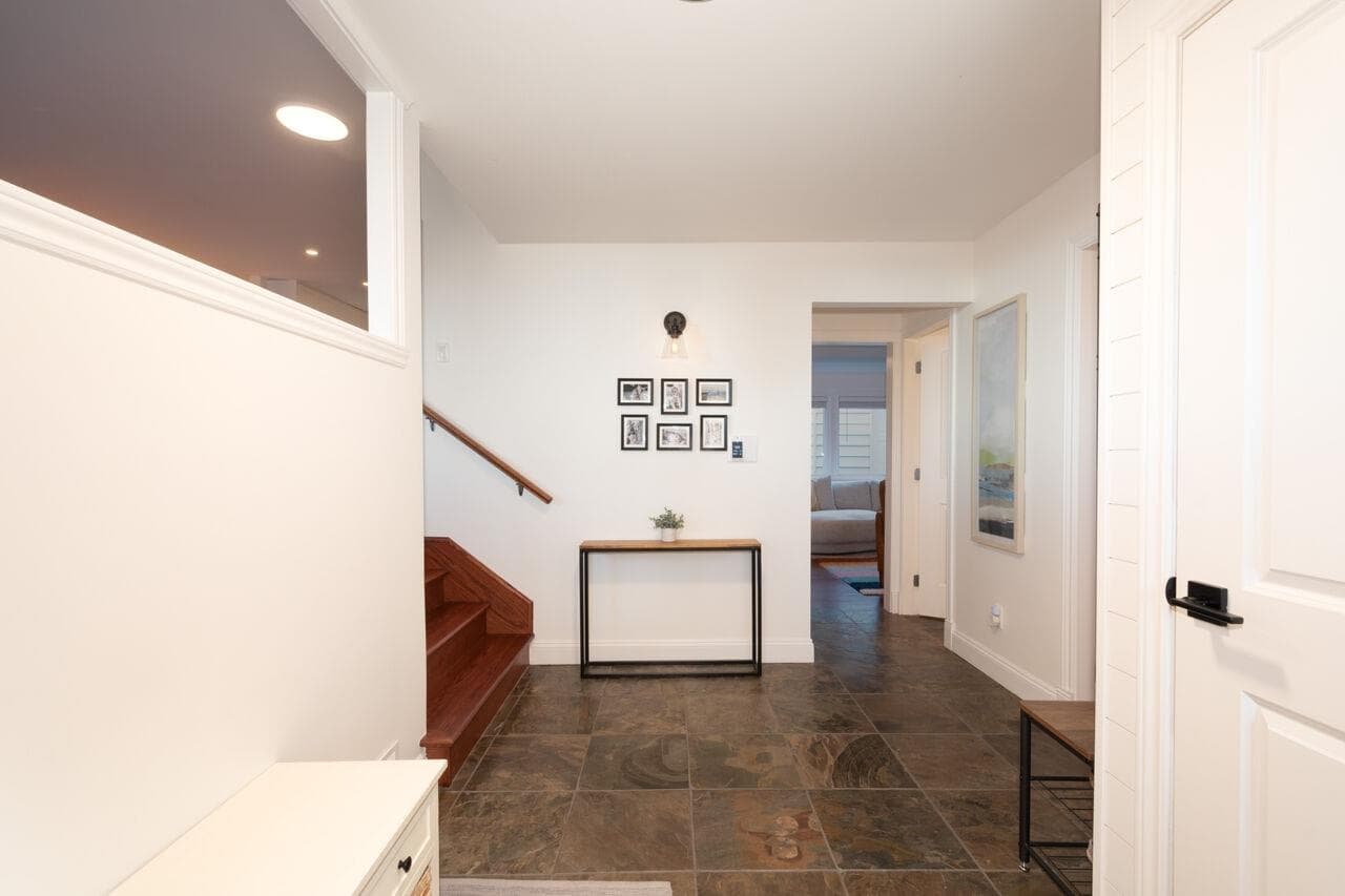 125 April Road, Port Moody, V3H 3M4 — photo 4