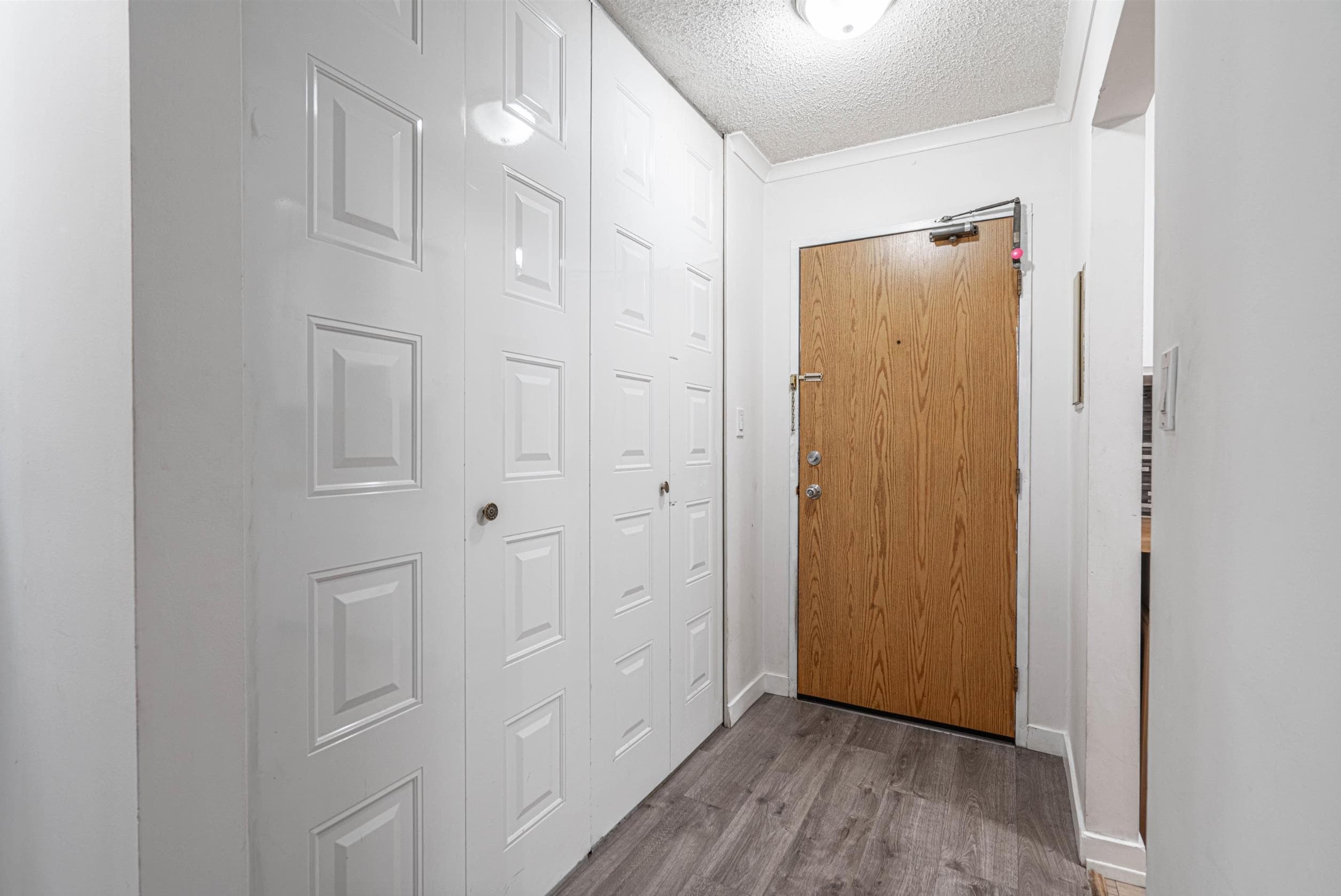 105 - 9584 Manchester Drive, Burnaby, V3N 4R1 — photo 4