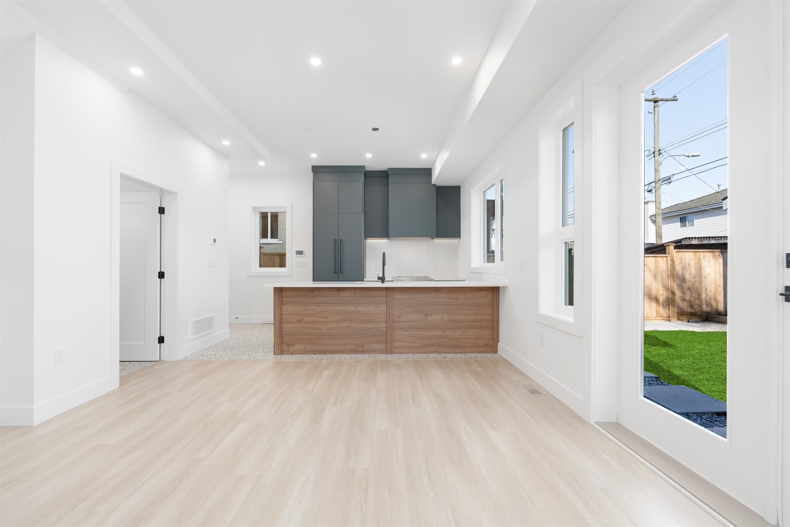4014 Rupert Street, Vancouver, V5R 2H3 — photo 3