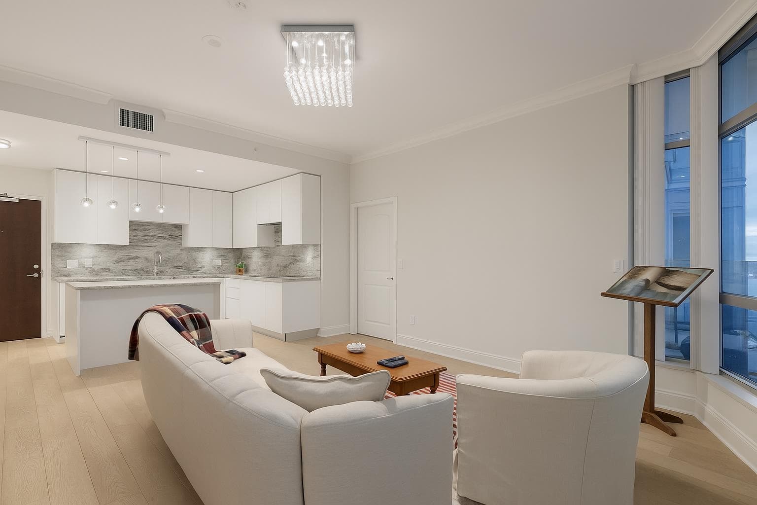 607 - 175 Victory Ship Way, North Vancouver, V7L 0G1 — photo 2