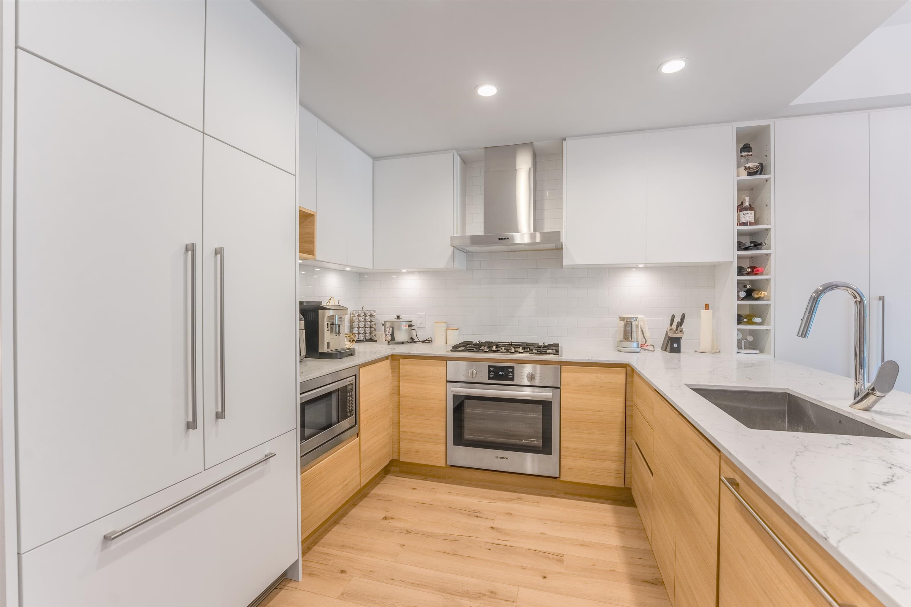 319 - 55 Klahanie Drive, Port Moody, V3H 0M9 — photo 3