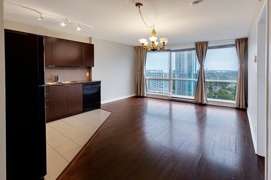 2510 - 13618 100 Avenue, Surrey, V3T 0A8 — photo 4