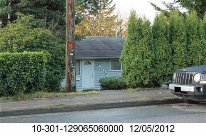 6506 Broadway Avenue, Burnaby, V5B 2Y5 — photo 2