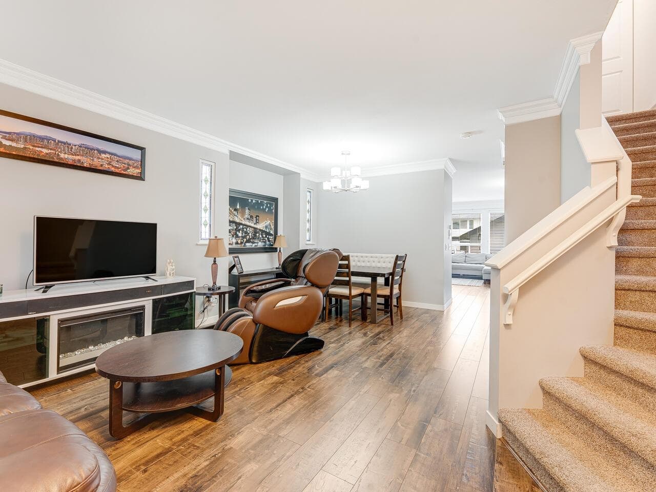 18529 67a Avenue, Surrey, V3S 9B5 — photo 2