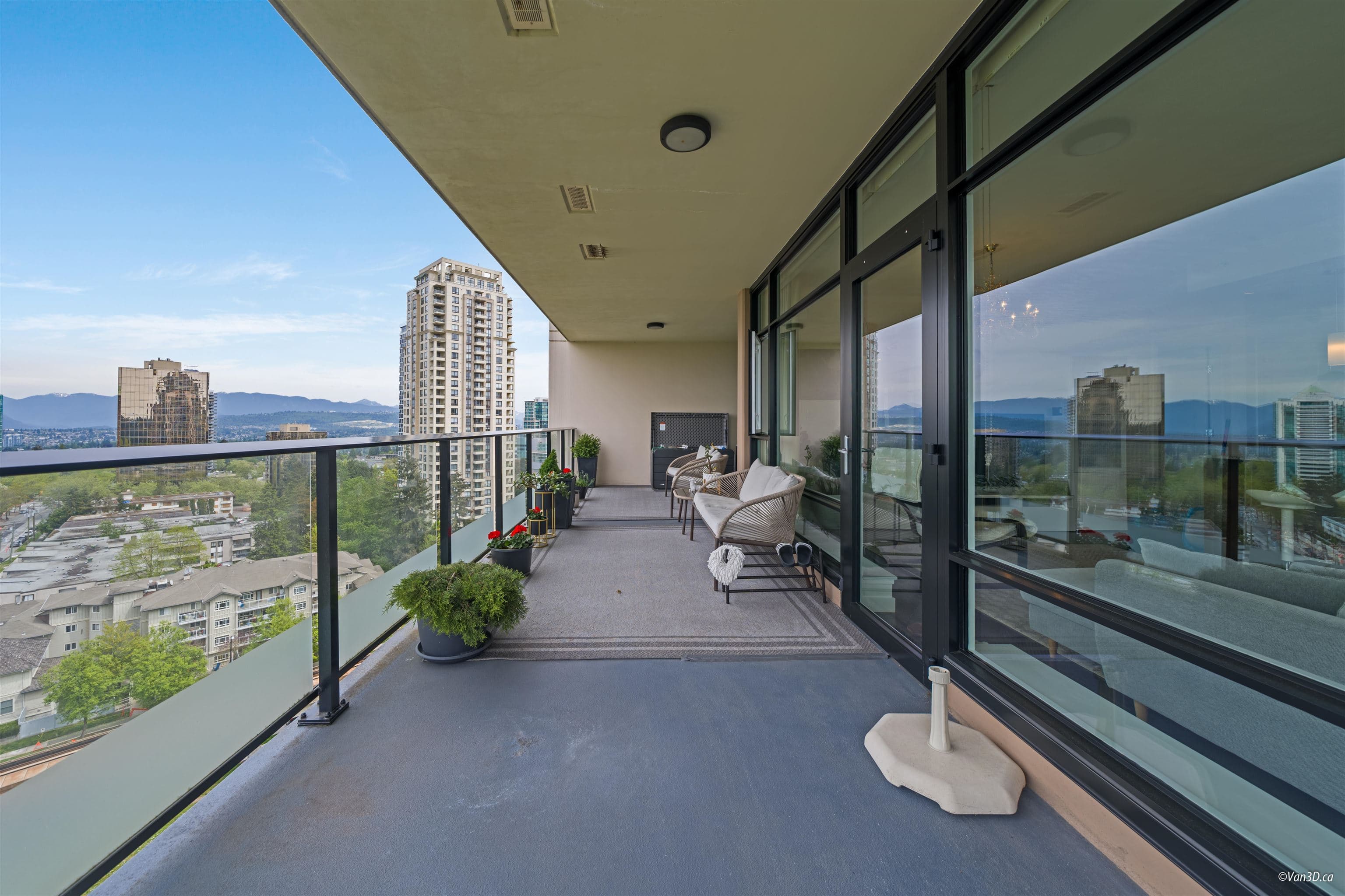 1302 - 6168 Wilson Avenue, Burnaby, V5H 0B2 — photo 4