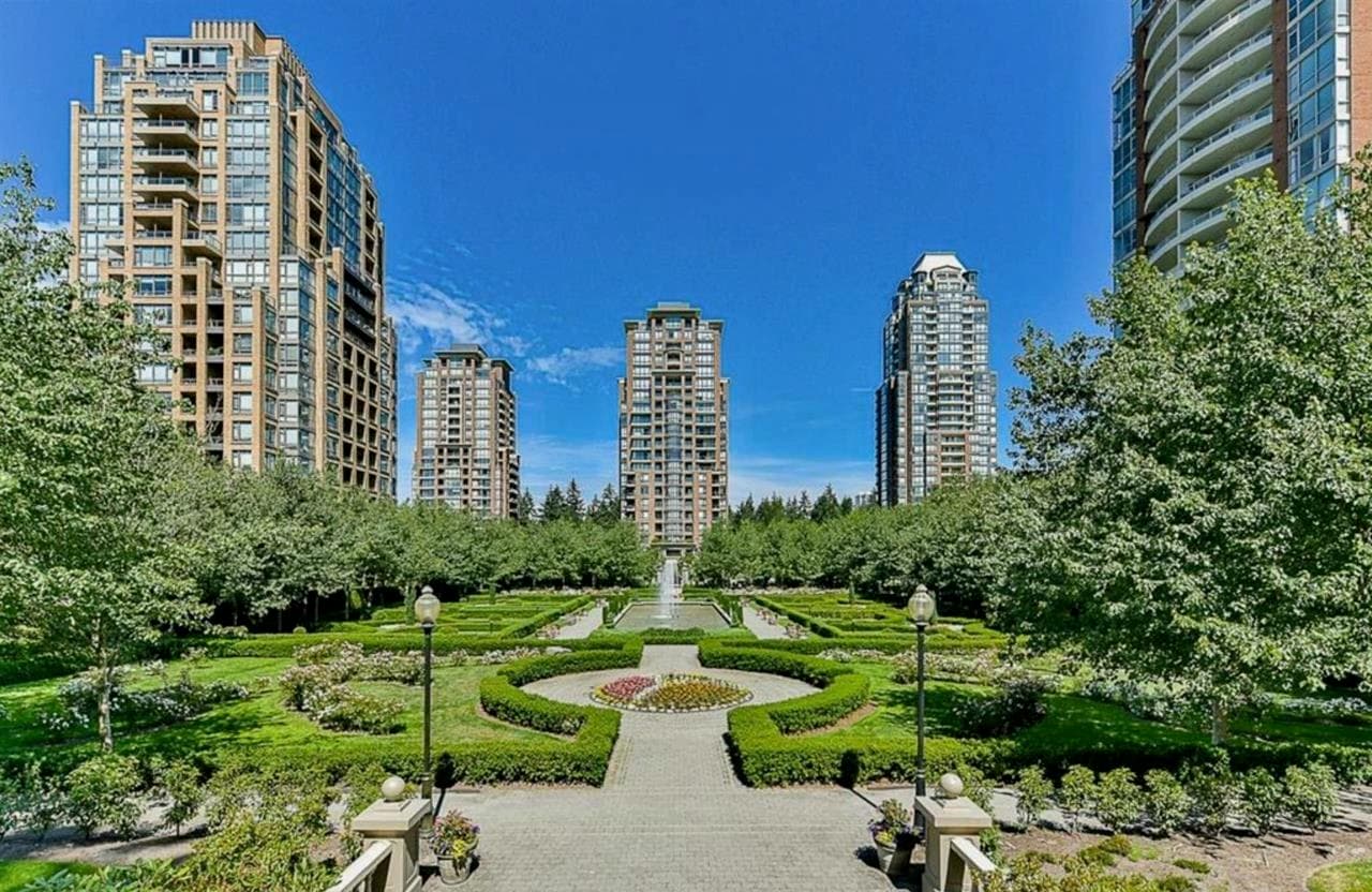 7XX - 7388 Sandborne Avenue, Burnaby, V3N 5C4 — photo 2