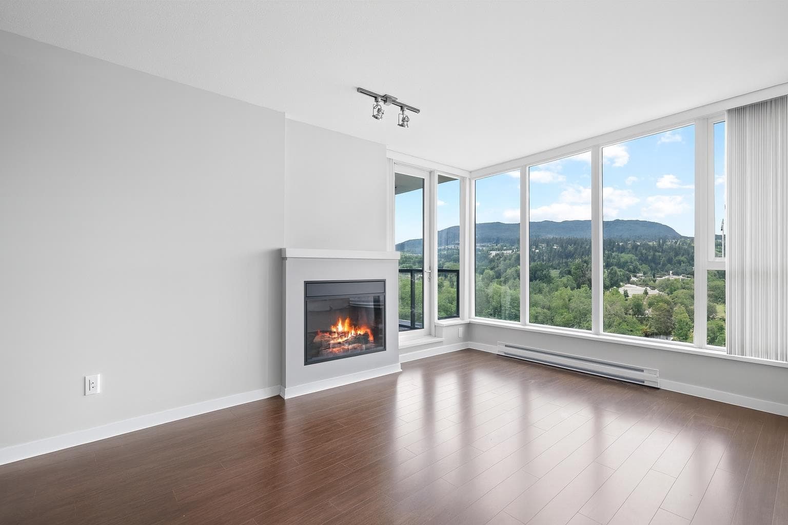 2007 - 651 Nootka Way, Port Moody, V3H 0A1 — photo 1