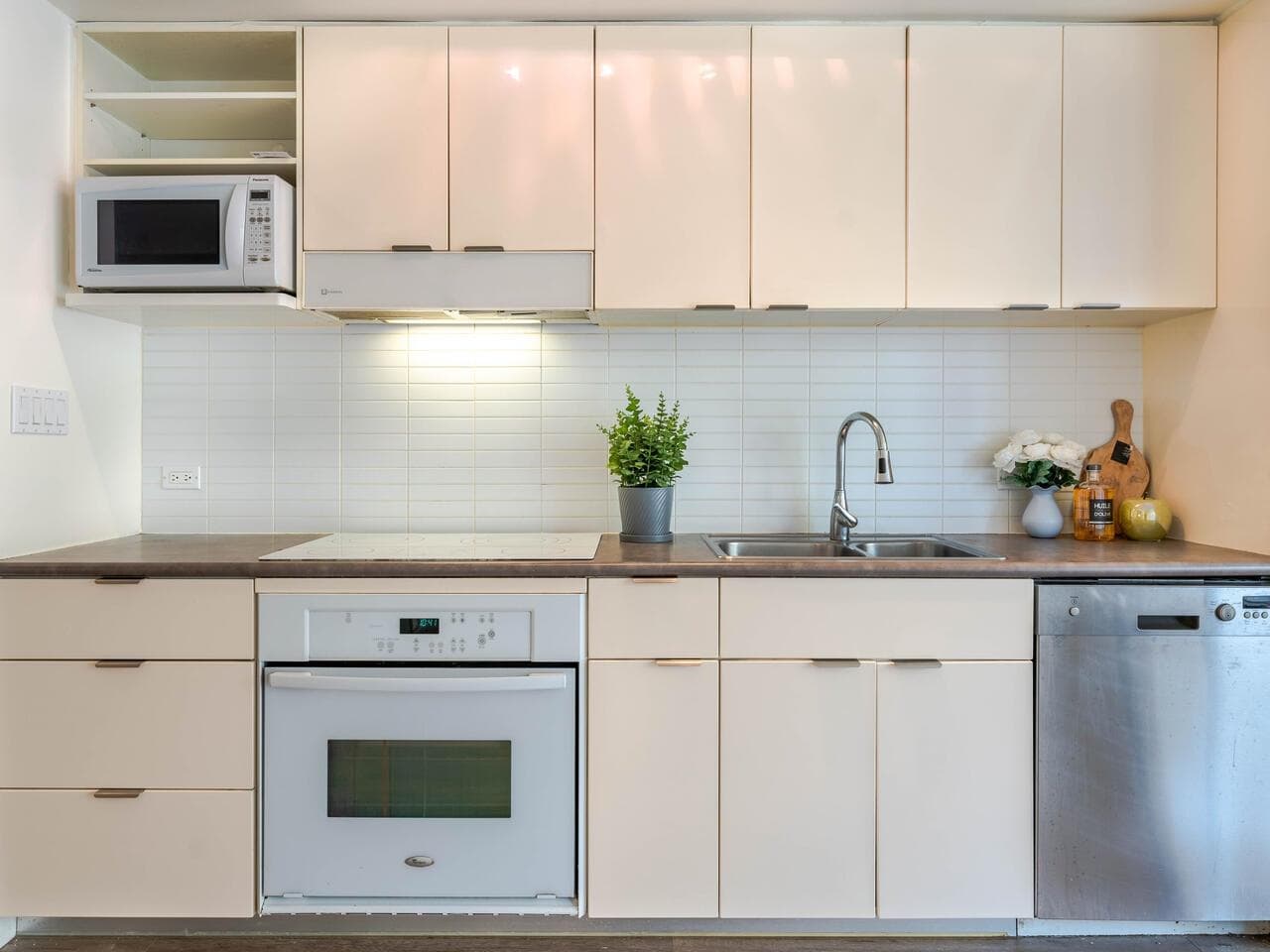 209 - 168 Powell Street, Vancouver, V6A 0B2 — photo 4