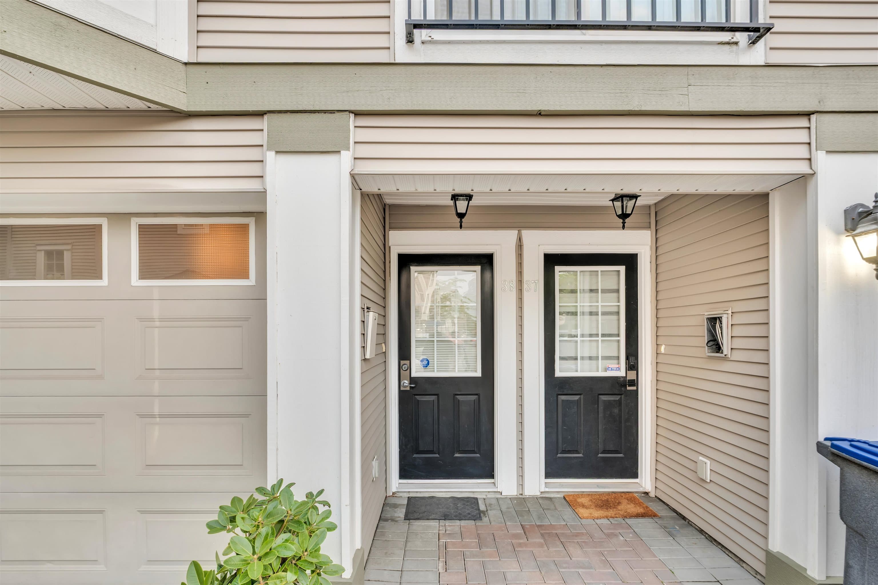 38 - 9559 130a Street, Surrey