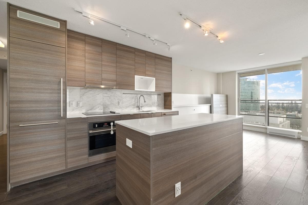 2202 - 13398 104 Avenue, Surrey, V3T 1V6 — photo 2
