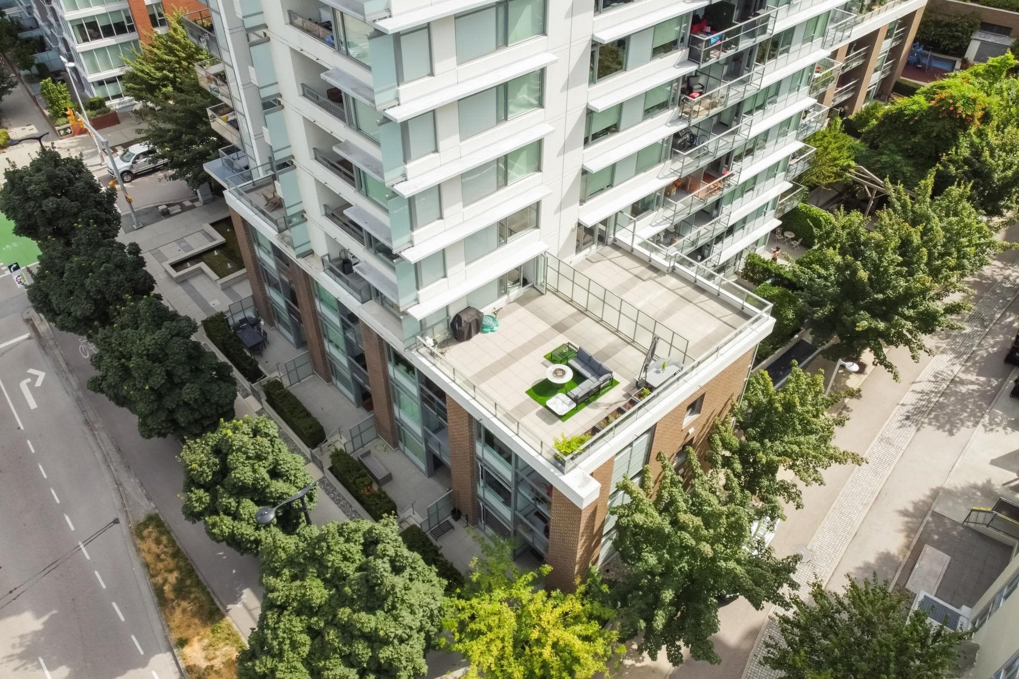 502 - 110 Switchmen Street, Vancouver, V6A 0C6 — photo 2