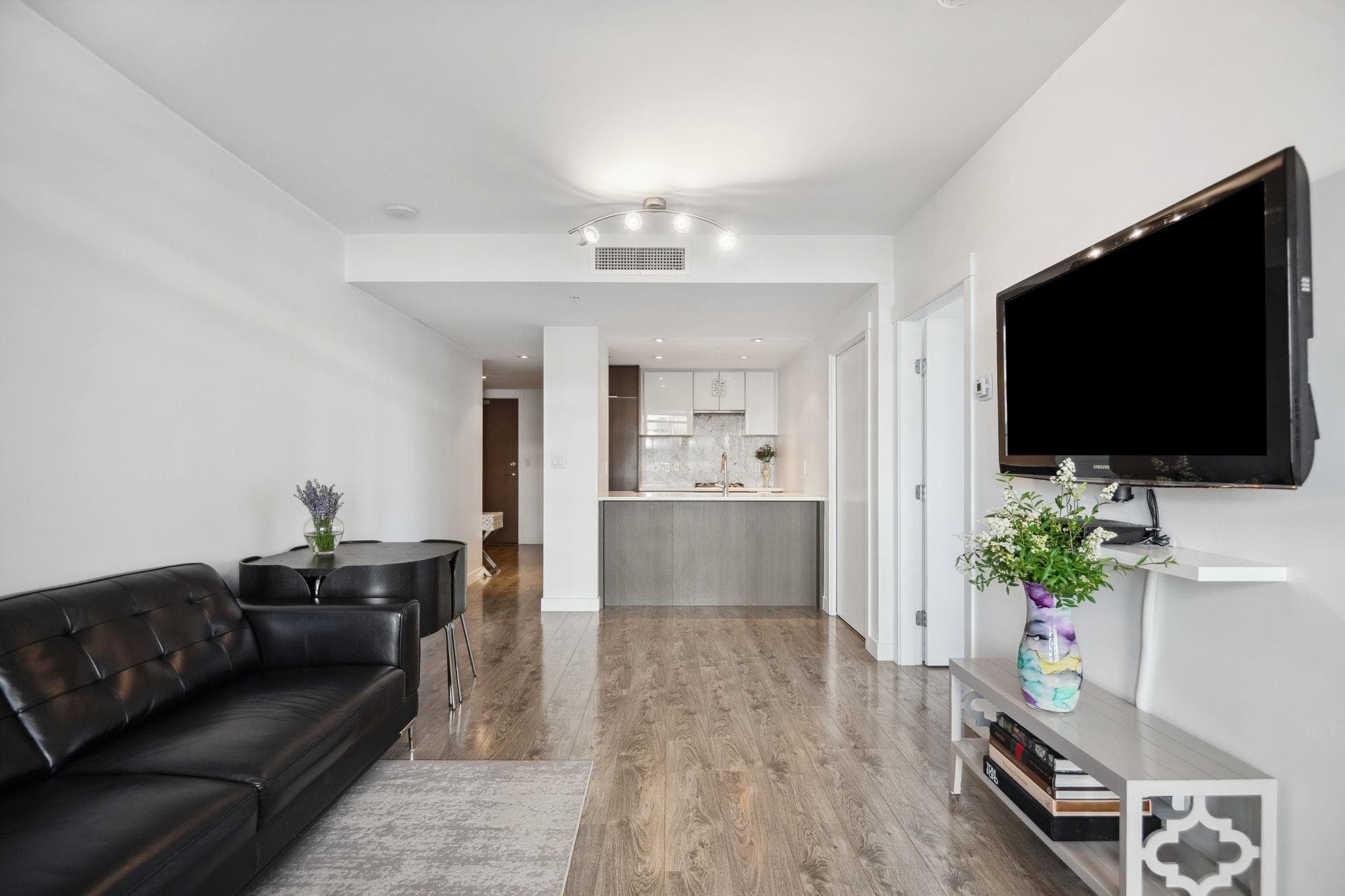 502 - 110 Switchmen Street, Vancouver, V6A 0C6 — photo 5