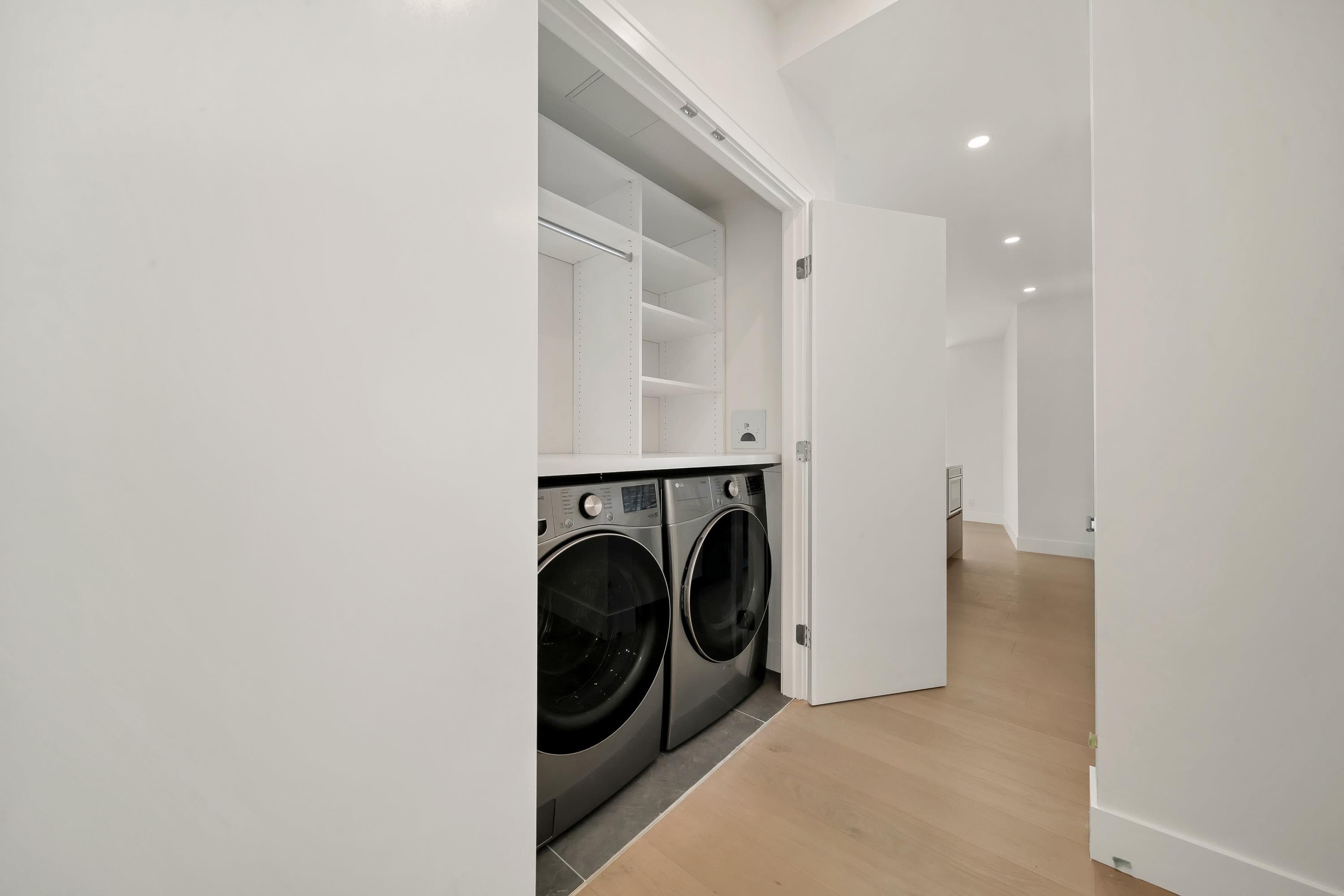 604 - 1342 Johnston Road, White Rock, V4B 3Z2 — photo 5