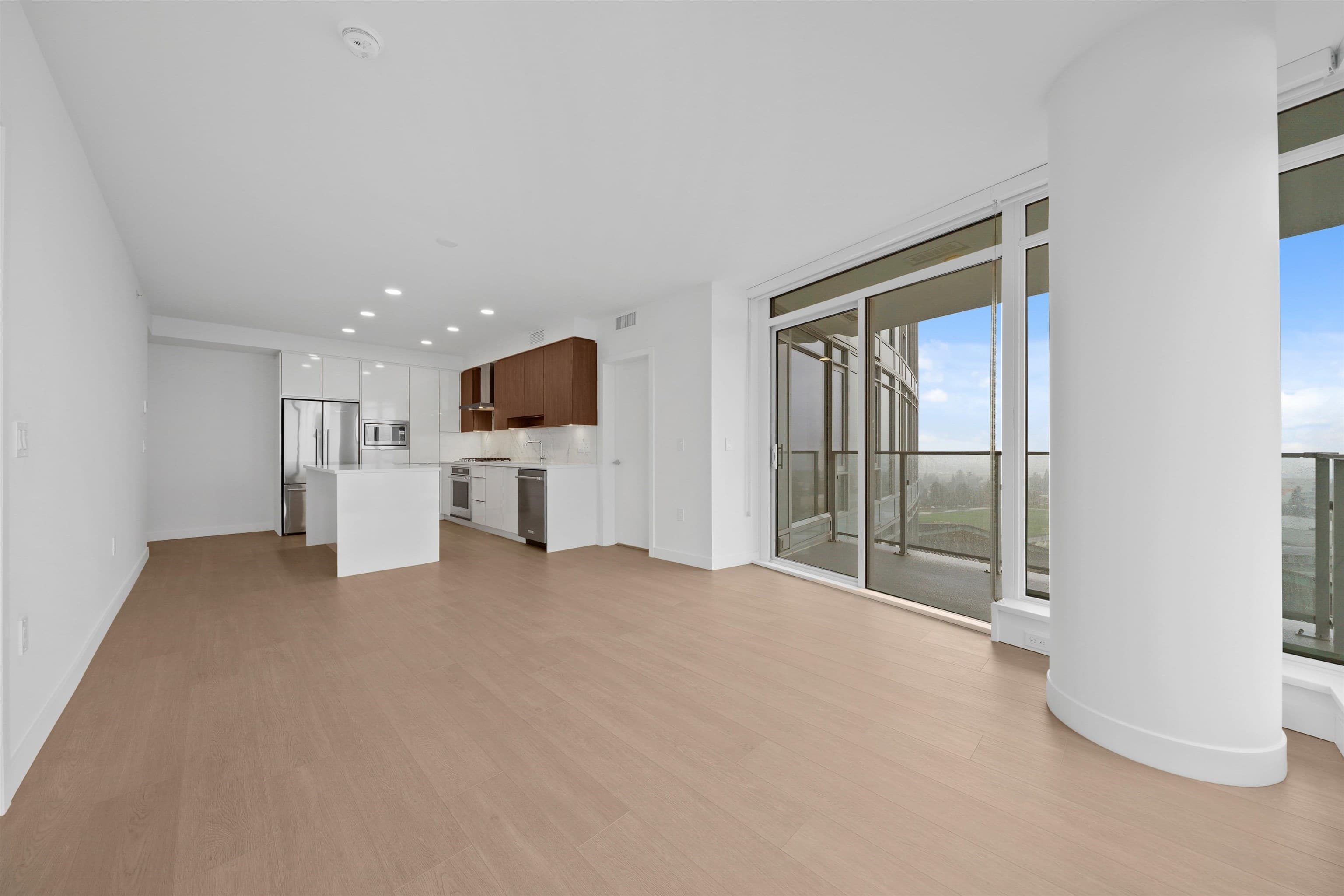 1601 - 7683 Park Crescent, Burnaby, V3N 0J4 — photo 3