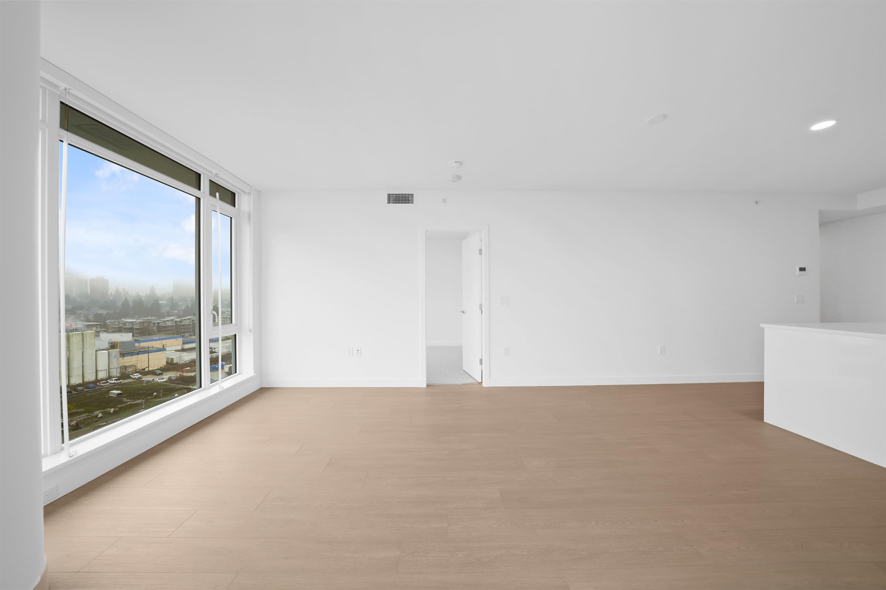 1601 - 7683 Park Crescent, Burnaby, V3N 0J4 — photo 5