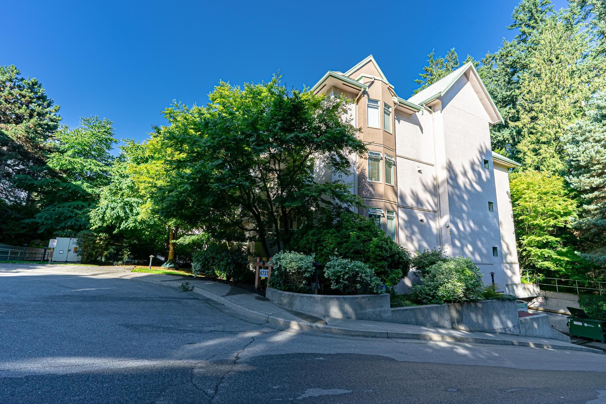 310 - 6737 Station Hill Court, Burnaby, V3N 4V2 — photo 2