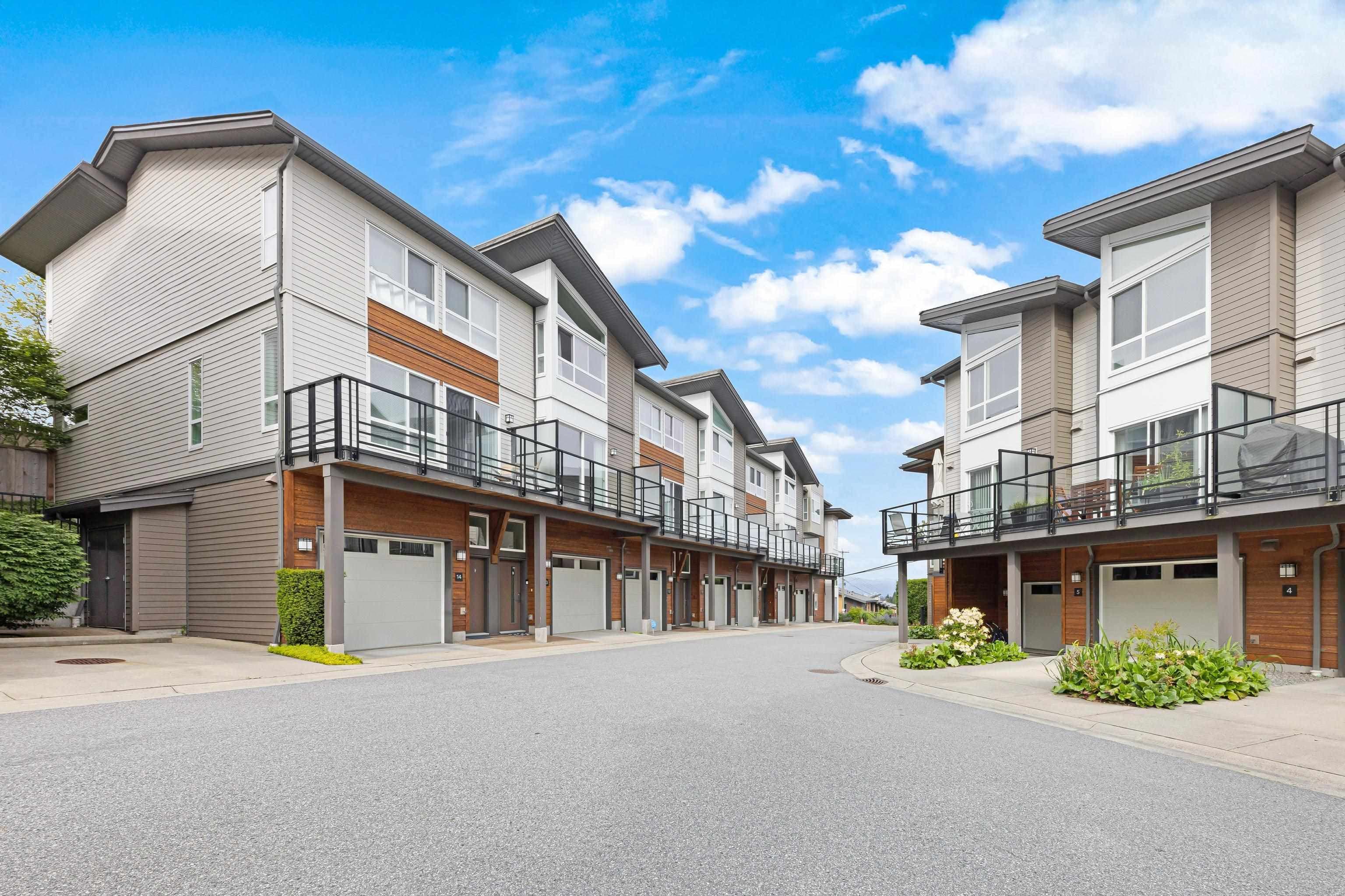 13 - 909 Clarke Road, Port Moody