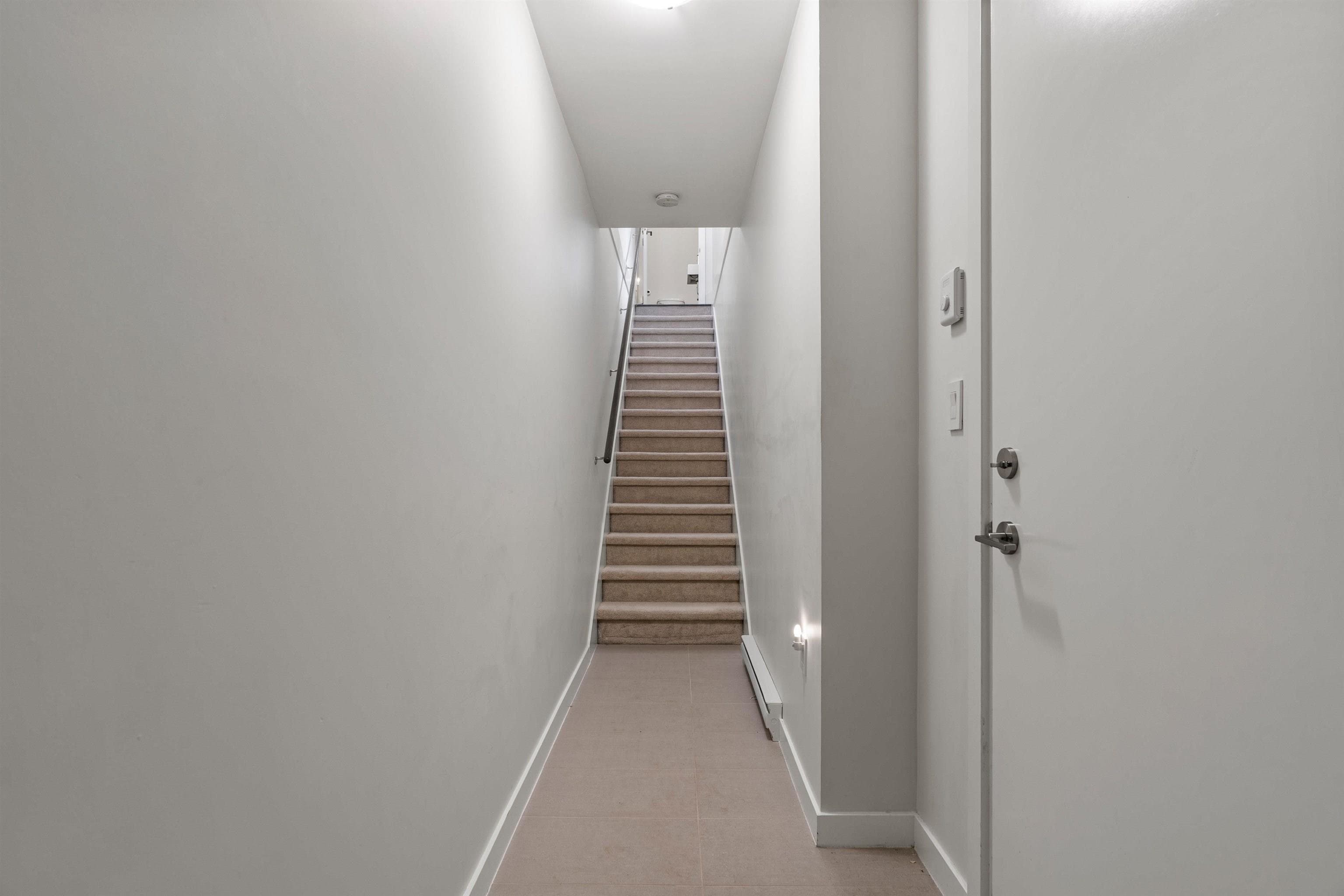150 - 32633 Simon Avenue, Abbotsford, V2T 0G9 — photo 3