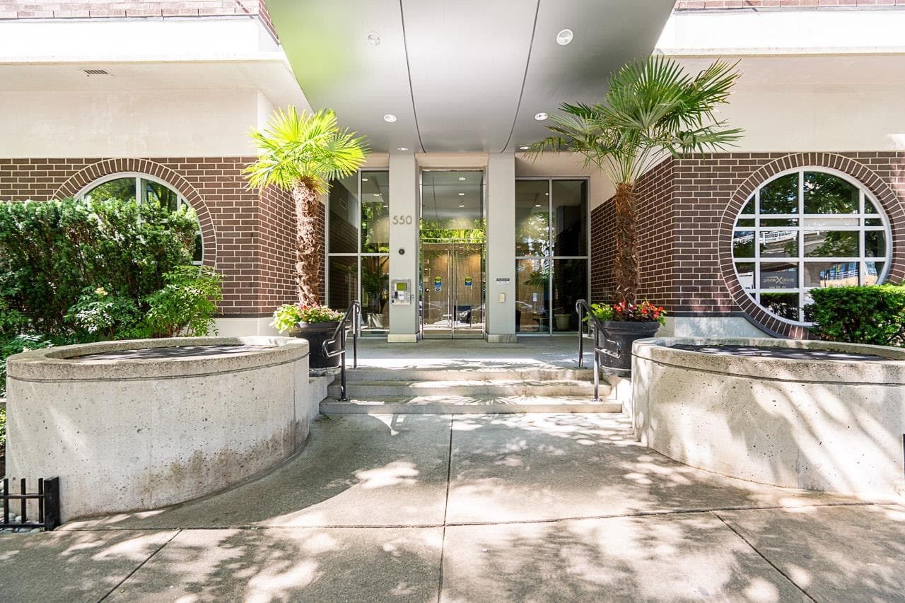 908 - 550 Pacific Street, Vancouver, V6Z 3G2 — photo 1