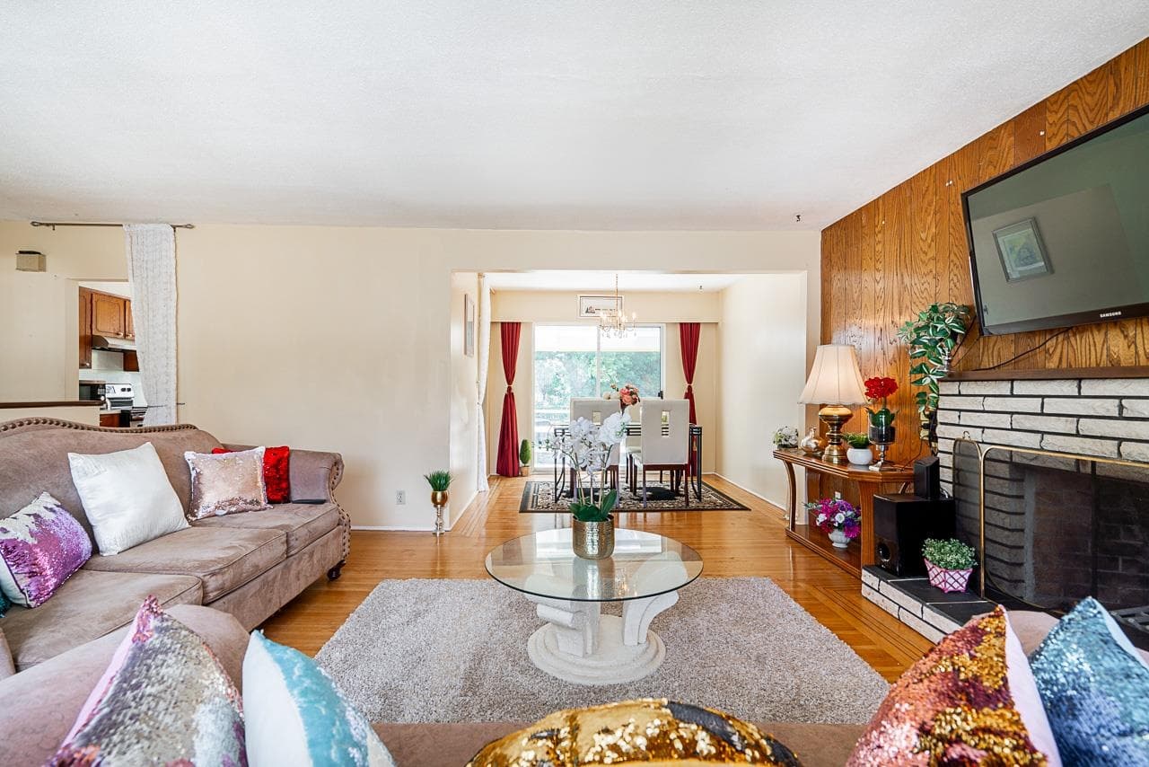 2294 Austin Avenue, Coquitlam, V3K 3S1 — photo 5
