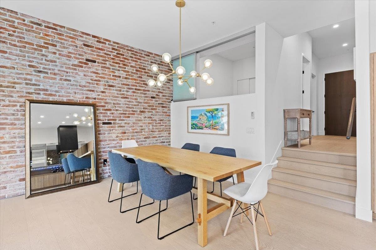 319 - 300 Salter Street, New Westminster, V3M 0L9 — photo 1