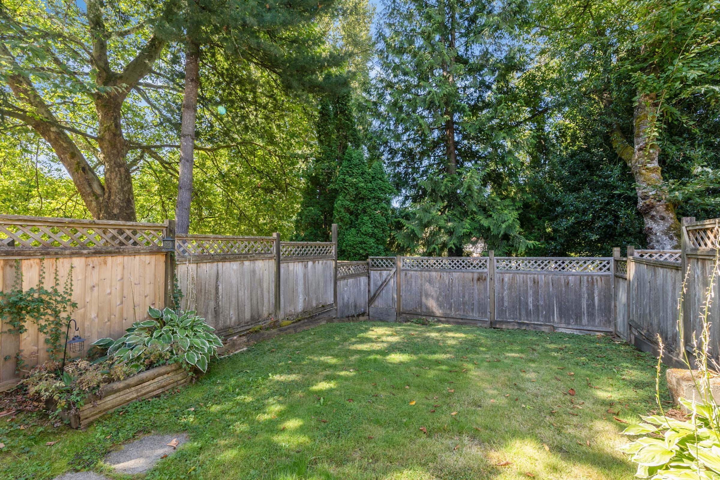 12123 Schmidt Crescent, Maple Ridge, V2X 8A2 — photo 2