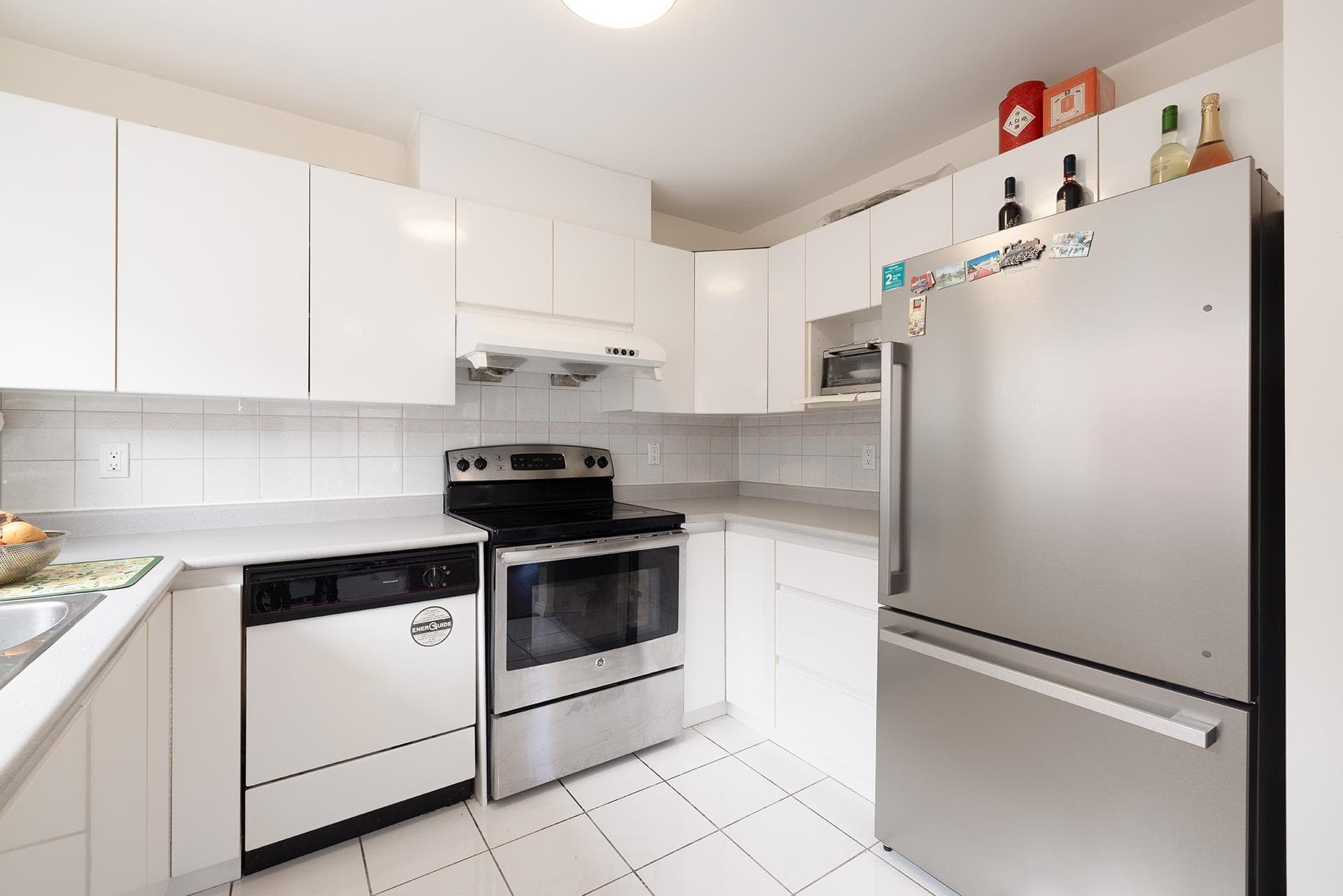 8573 Laurel Street, Vancouver, V6P 2X6 — photo 3