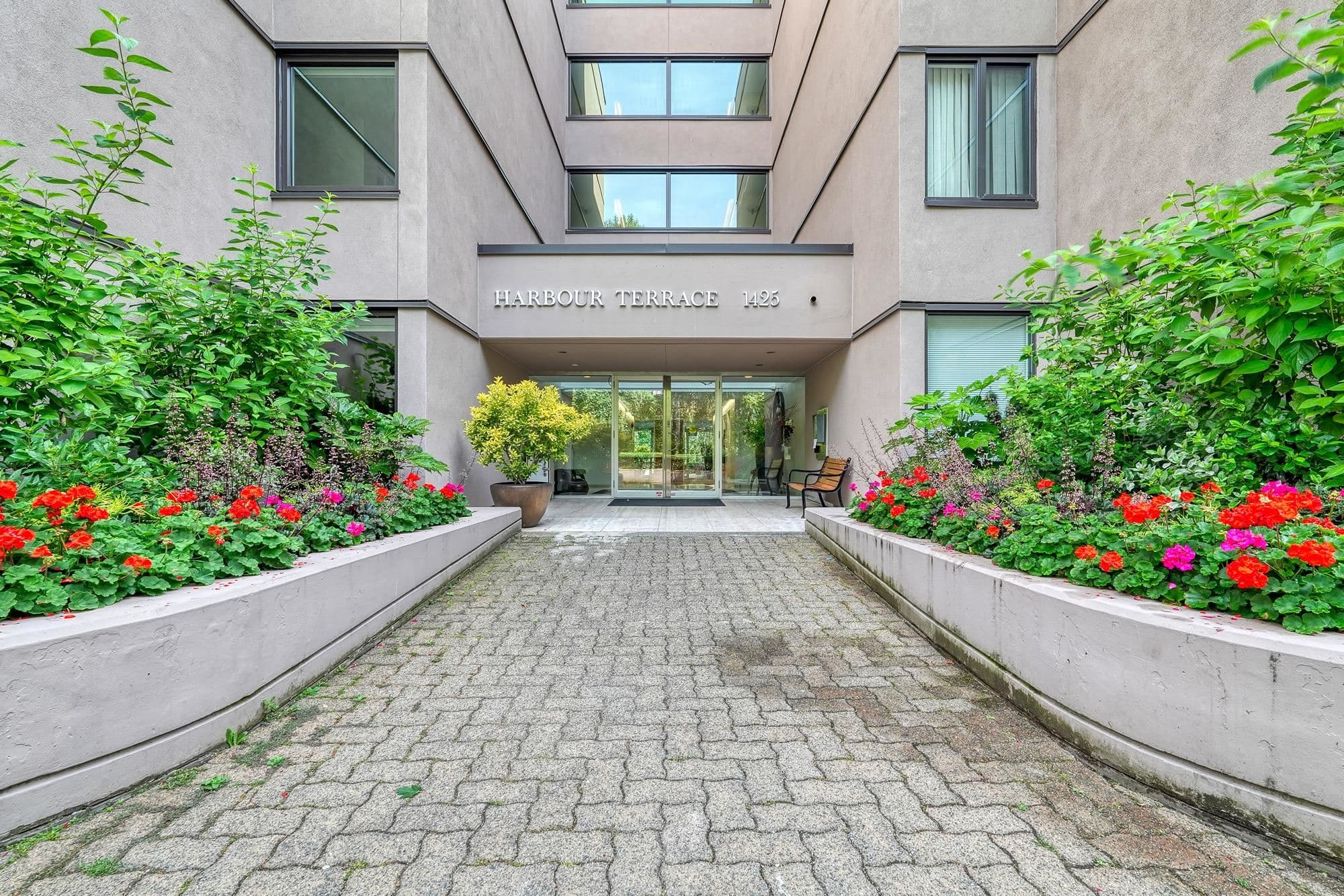 41 - 1425 Lamey's Mill Road, Vancouver