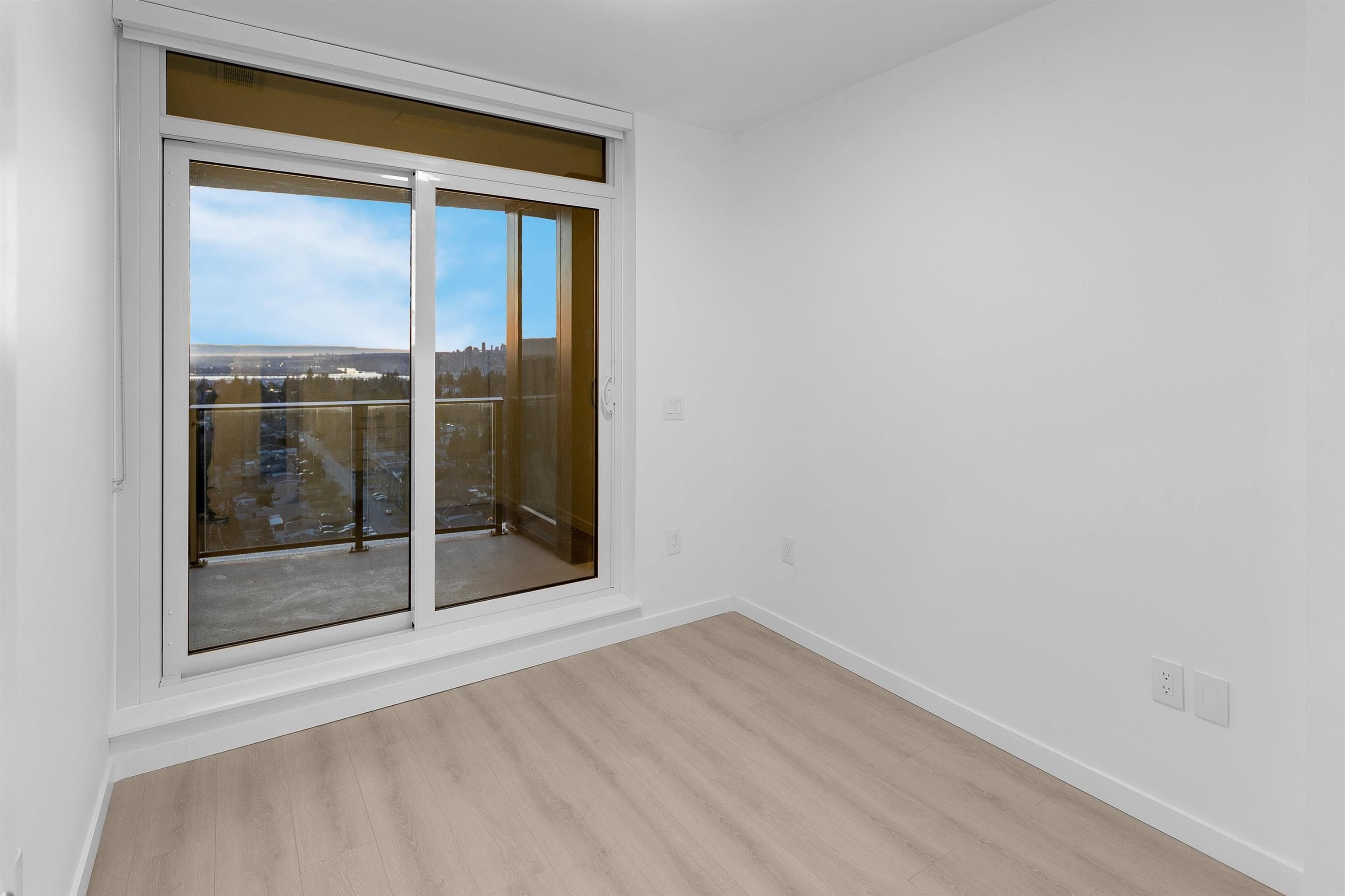 2106 - 10333 133 Street, Surrey, V3T 0V1 — photo 5