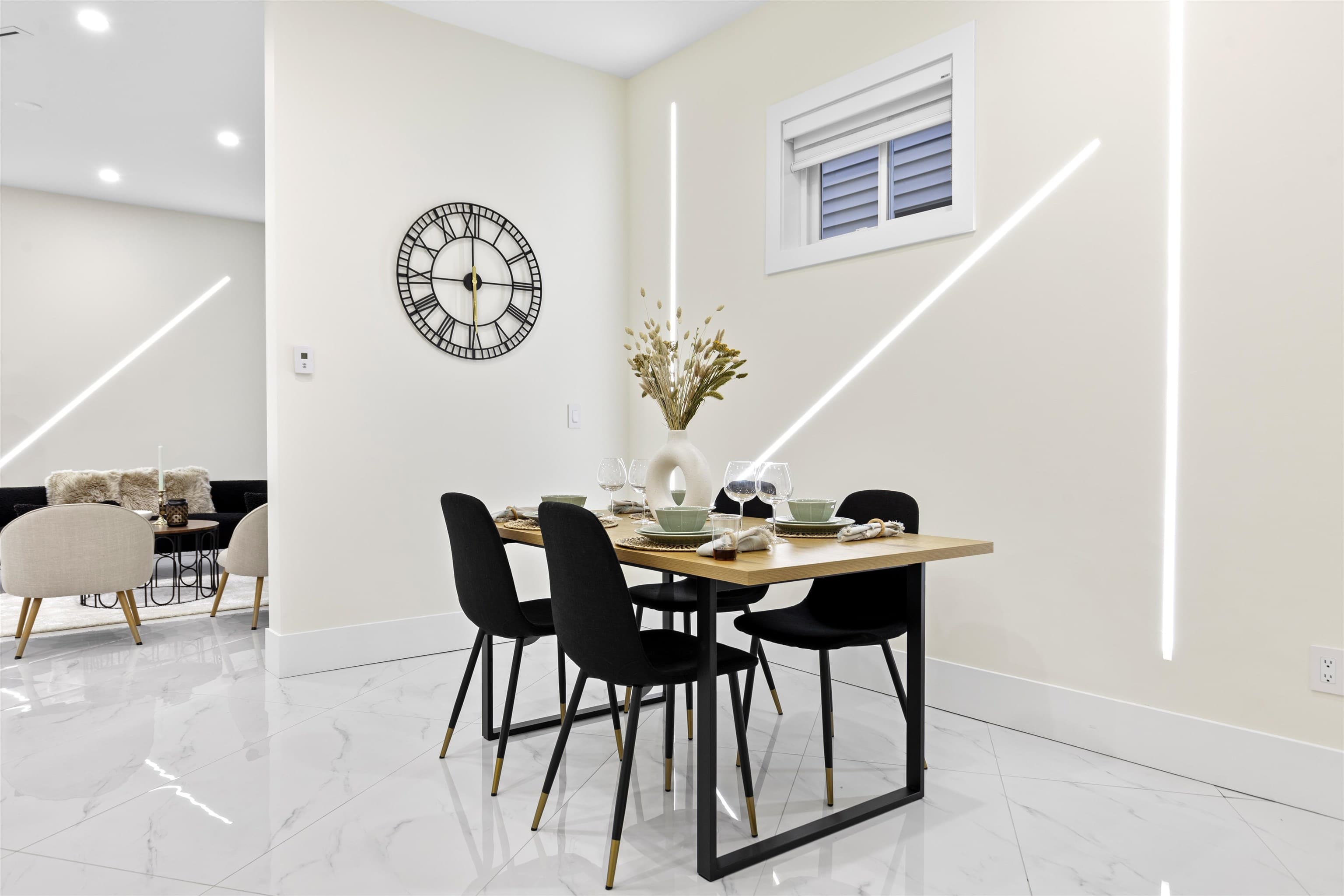 5808 137b Street, Surrey, V3X 2R7 — photo 3