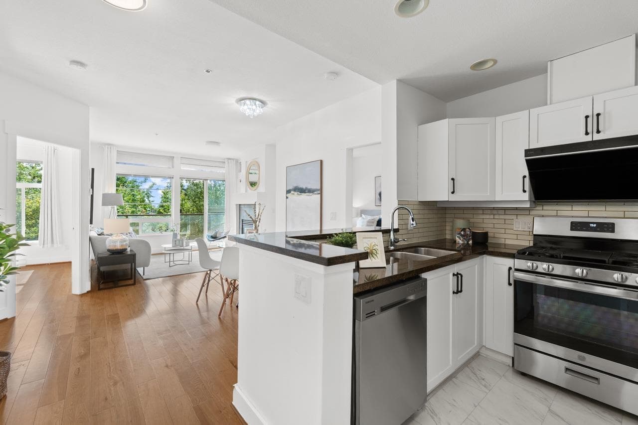 320 - 6328 Larkin Drive, Vancouver, V6T 2K2 — photo 4