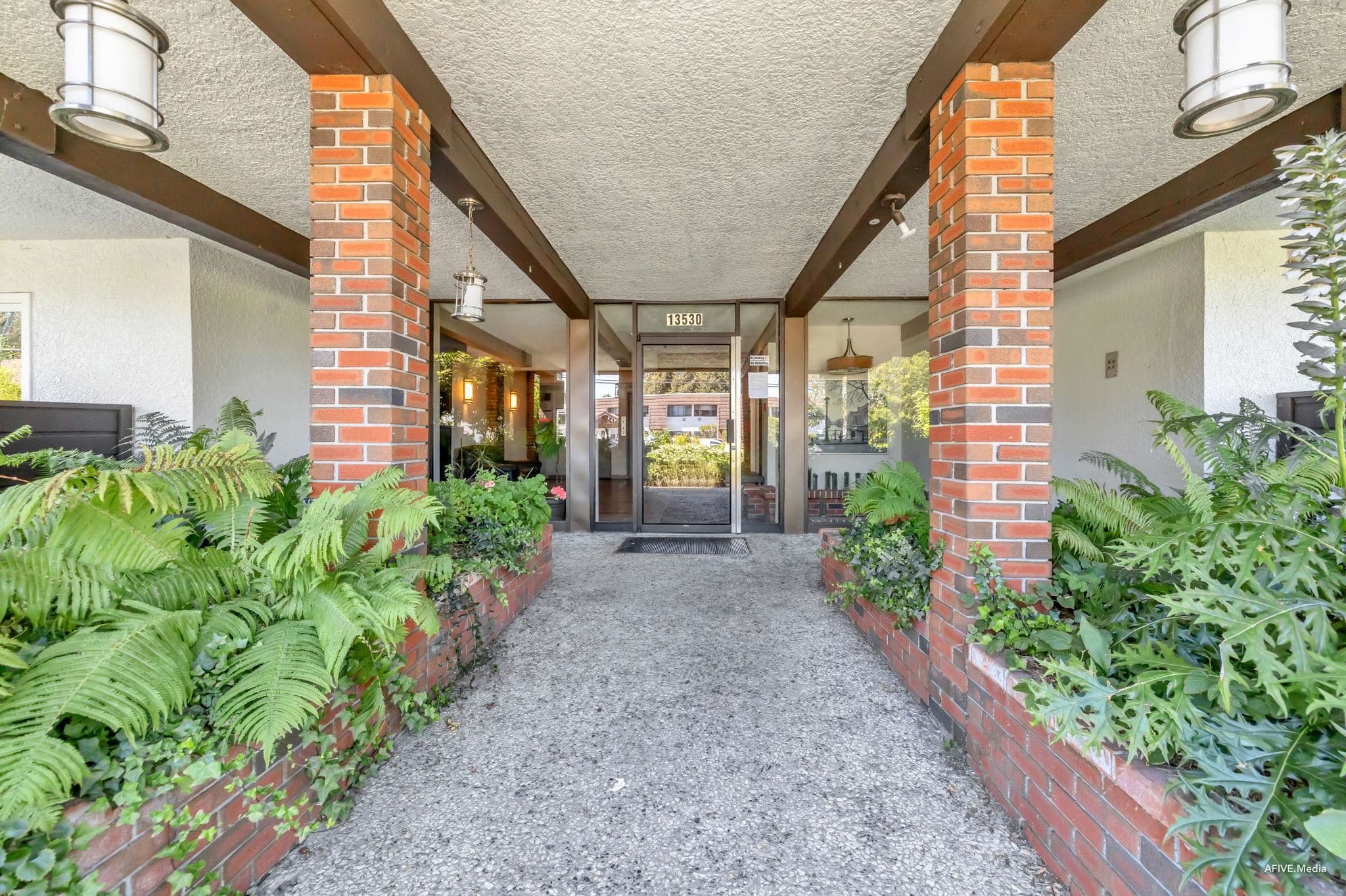 304 - 13530 Hilton Road, Surrey, V3R 5J4 — photo 5