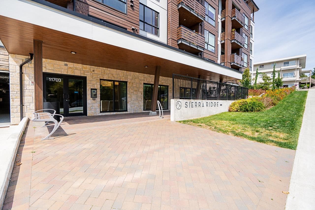 405 - 11703 Fraser Street, Maple Ridge, V2X 9A7 — photo 2