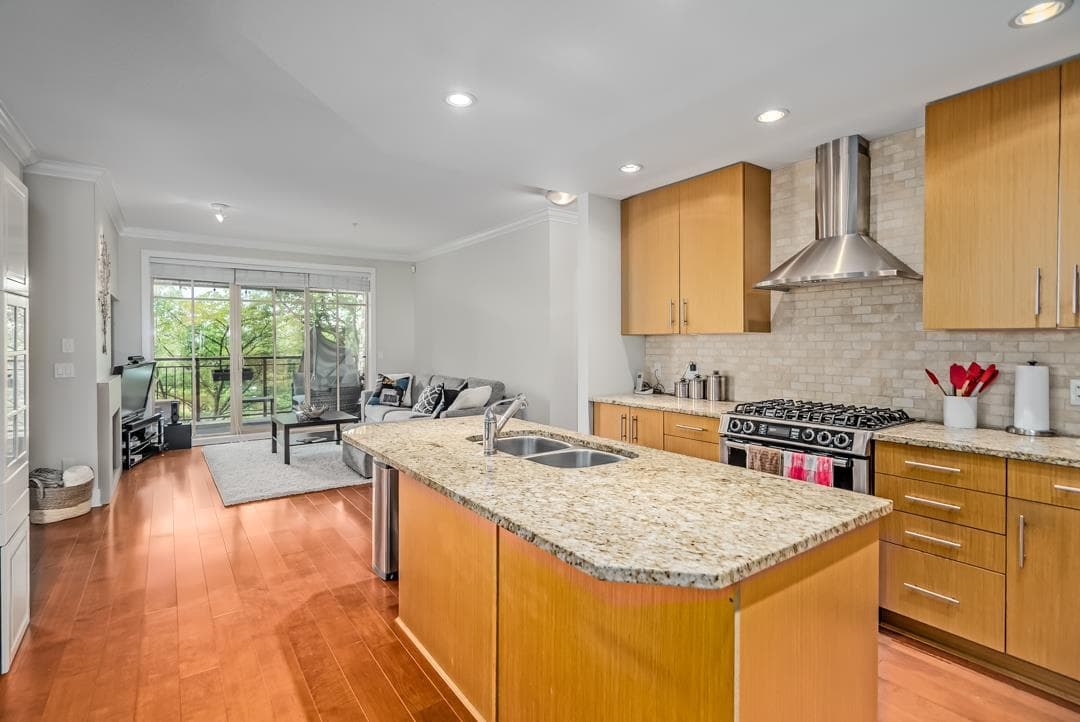 204 - 16421 64 Avenue, Surrey, V3S 6V7 — photo 3