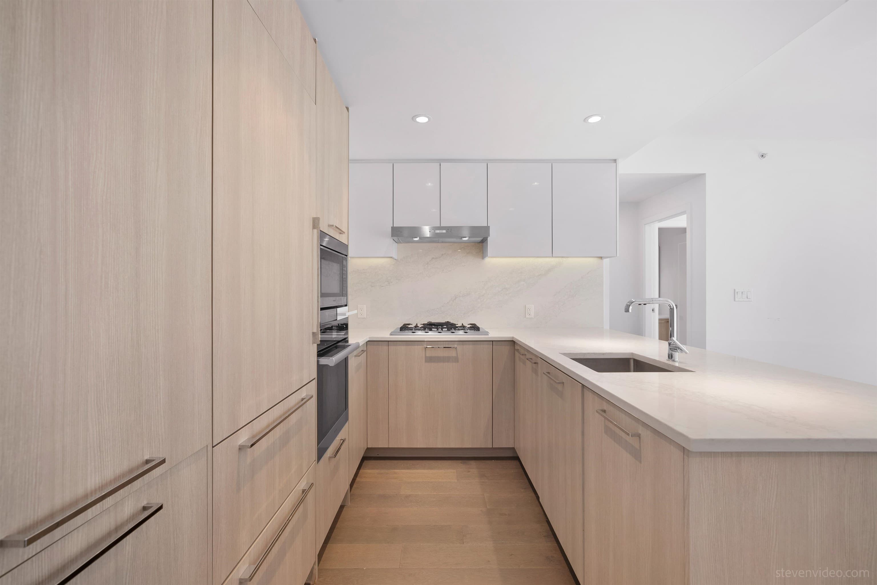 908 - 8199 Capstan Way, Richmond, V6X 0V1 — photo 2