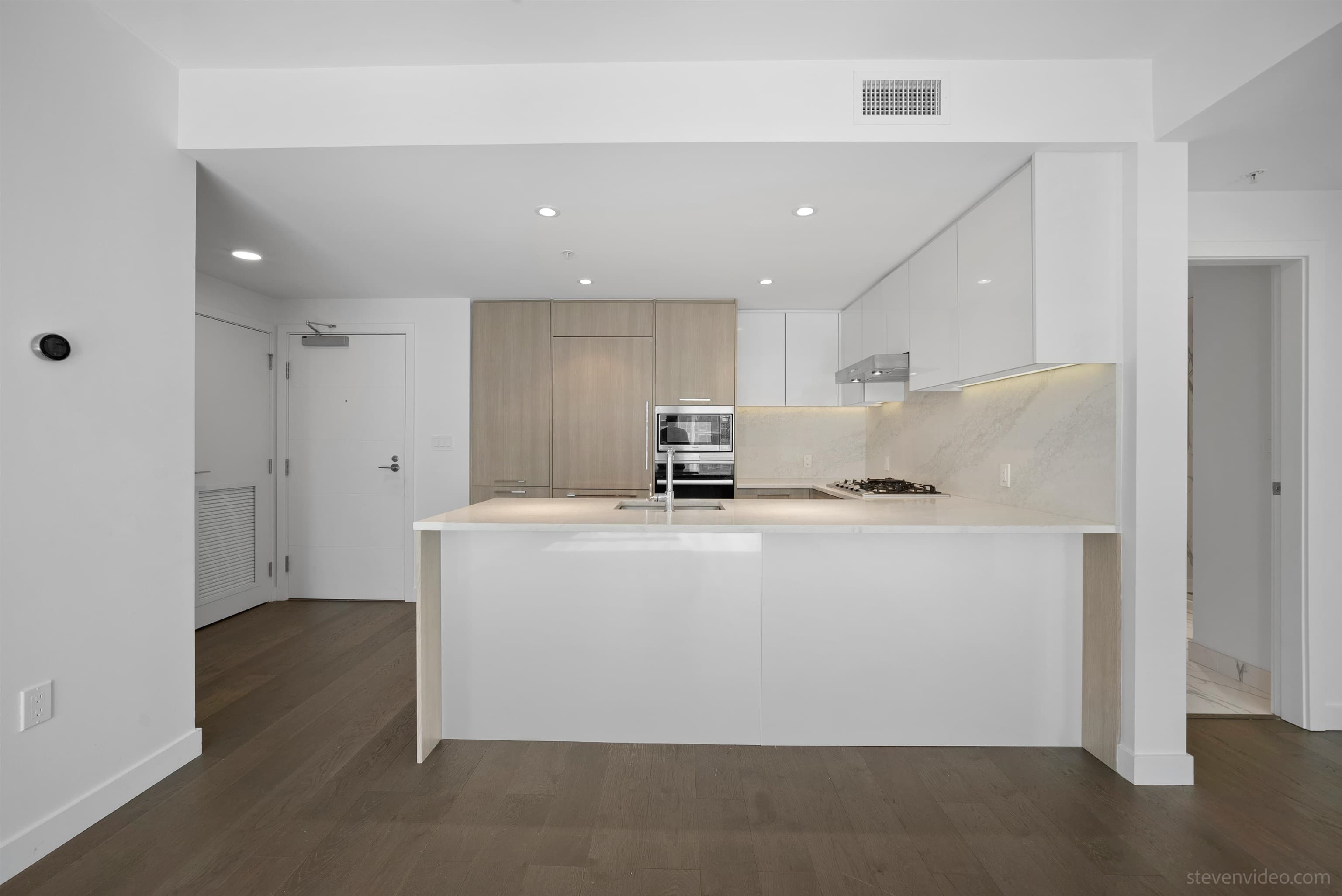 908 - 8199 Capstan Way, Richmond, V6X 0V1 — photo 5