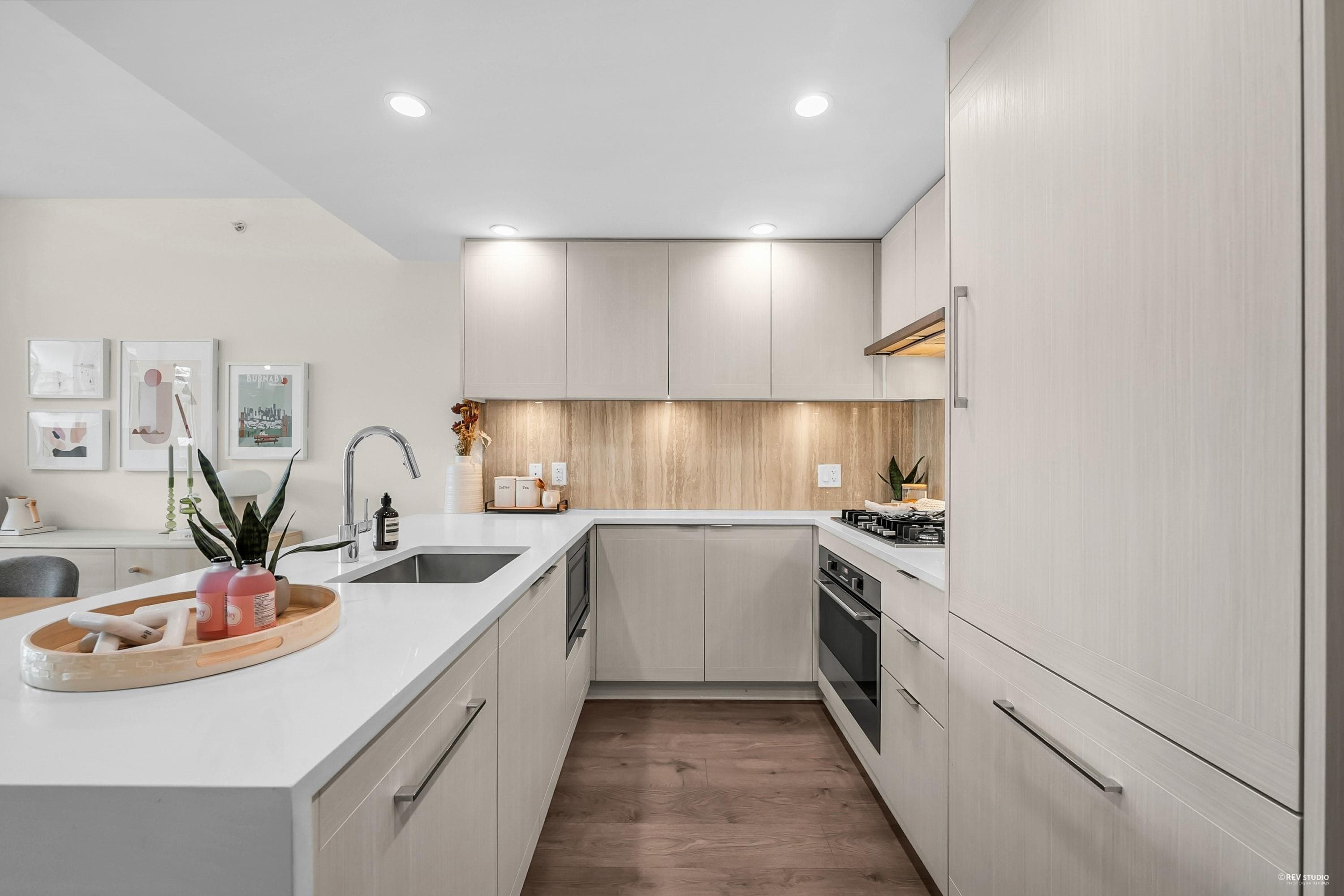 6785 Marlborough Avenue, Burnaby, V5J 0J3 — photo 2
