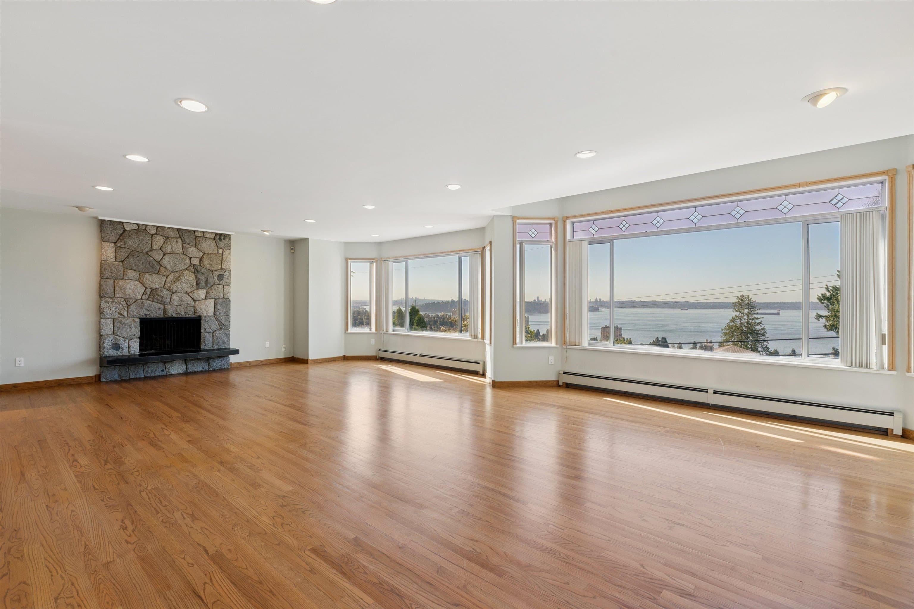 2545 Palmerston Avenue, West Vancouver, V7V 2W4 — photo 5