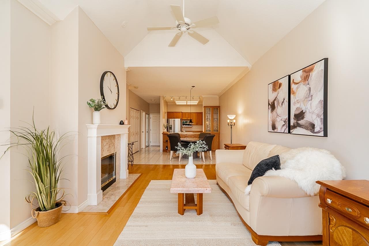 201 - 25 Richmond Street, New Westminster, V3L 5P9 — photo 4