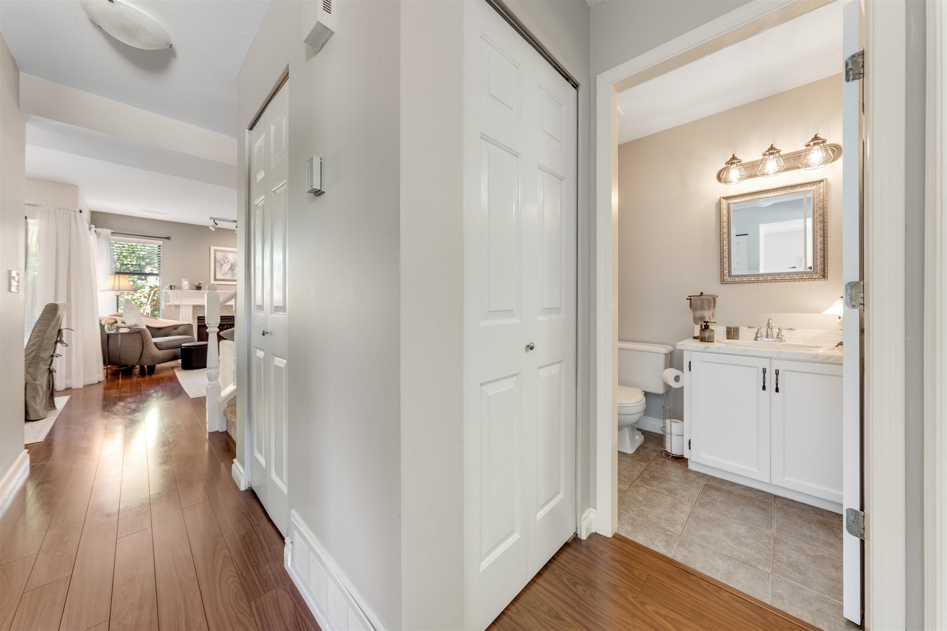 11 - 20681 Thorne Avenue, Maple Ridge, V2X 8G2 — photo 2