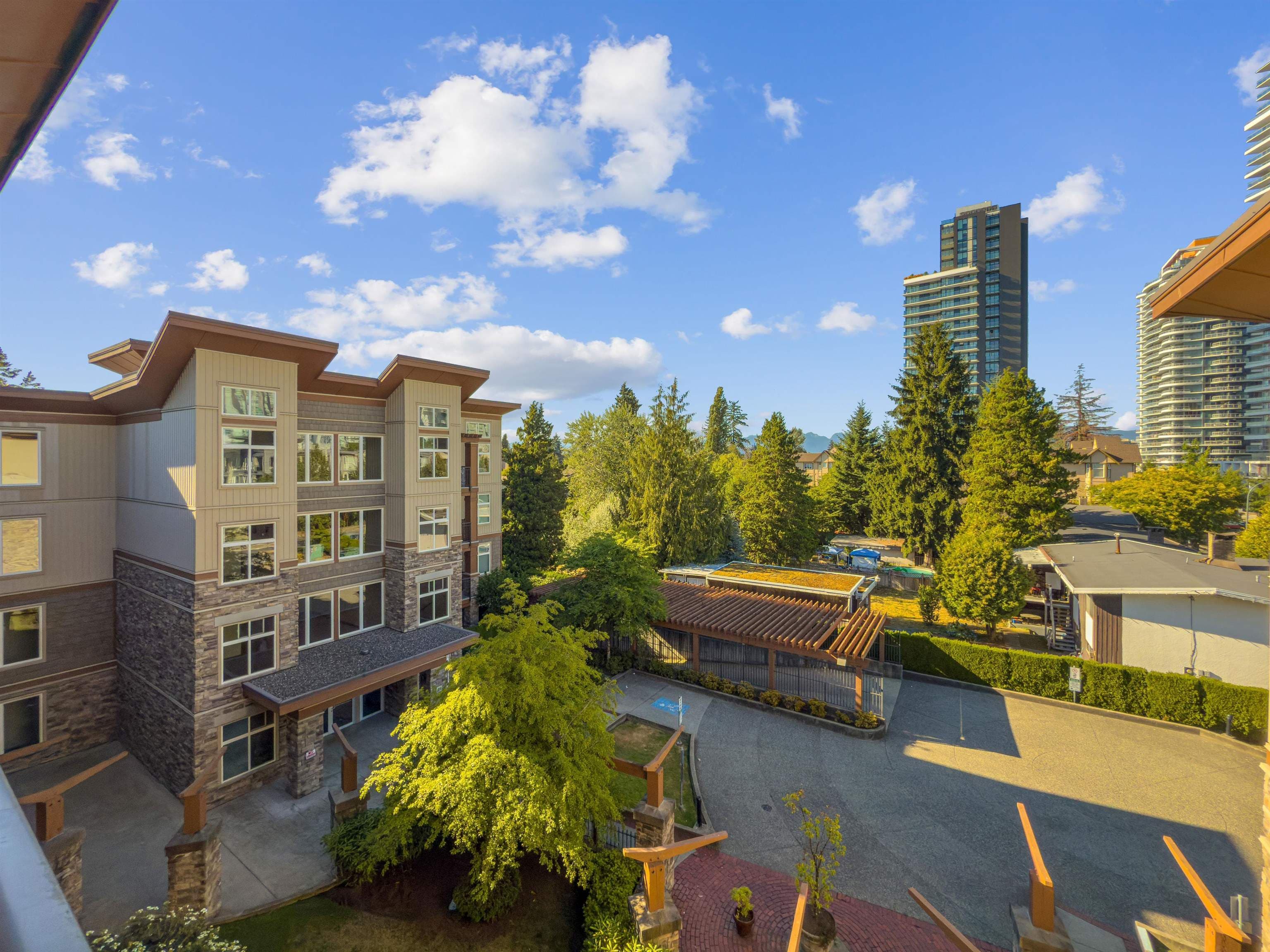 415 - 10237 133 Street, Surrey, V3T 0C6 — photo 2