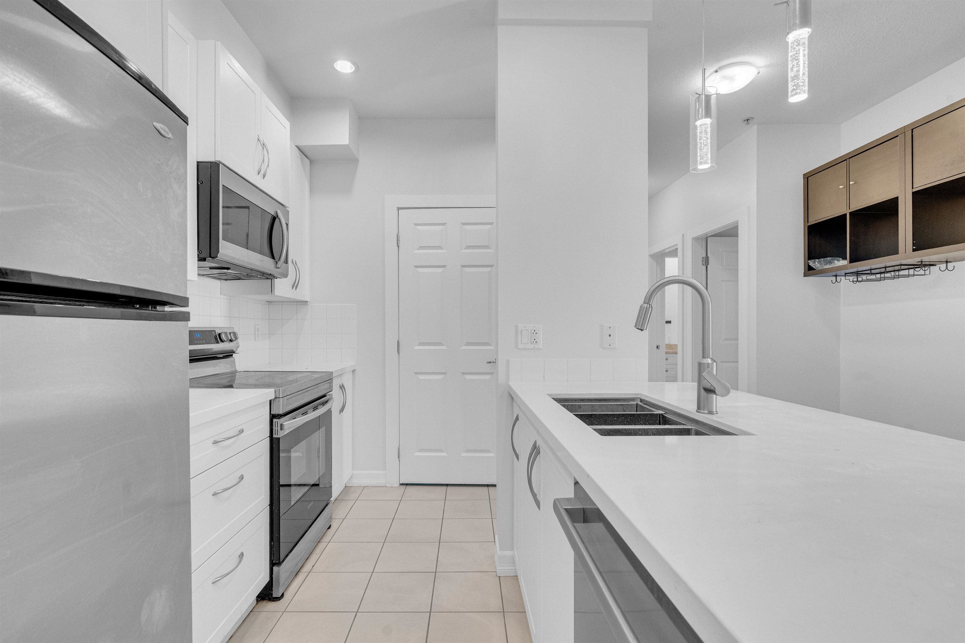 415 - 10237 133 Street, Surrey, V3T 0C6 — photo 3