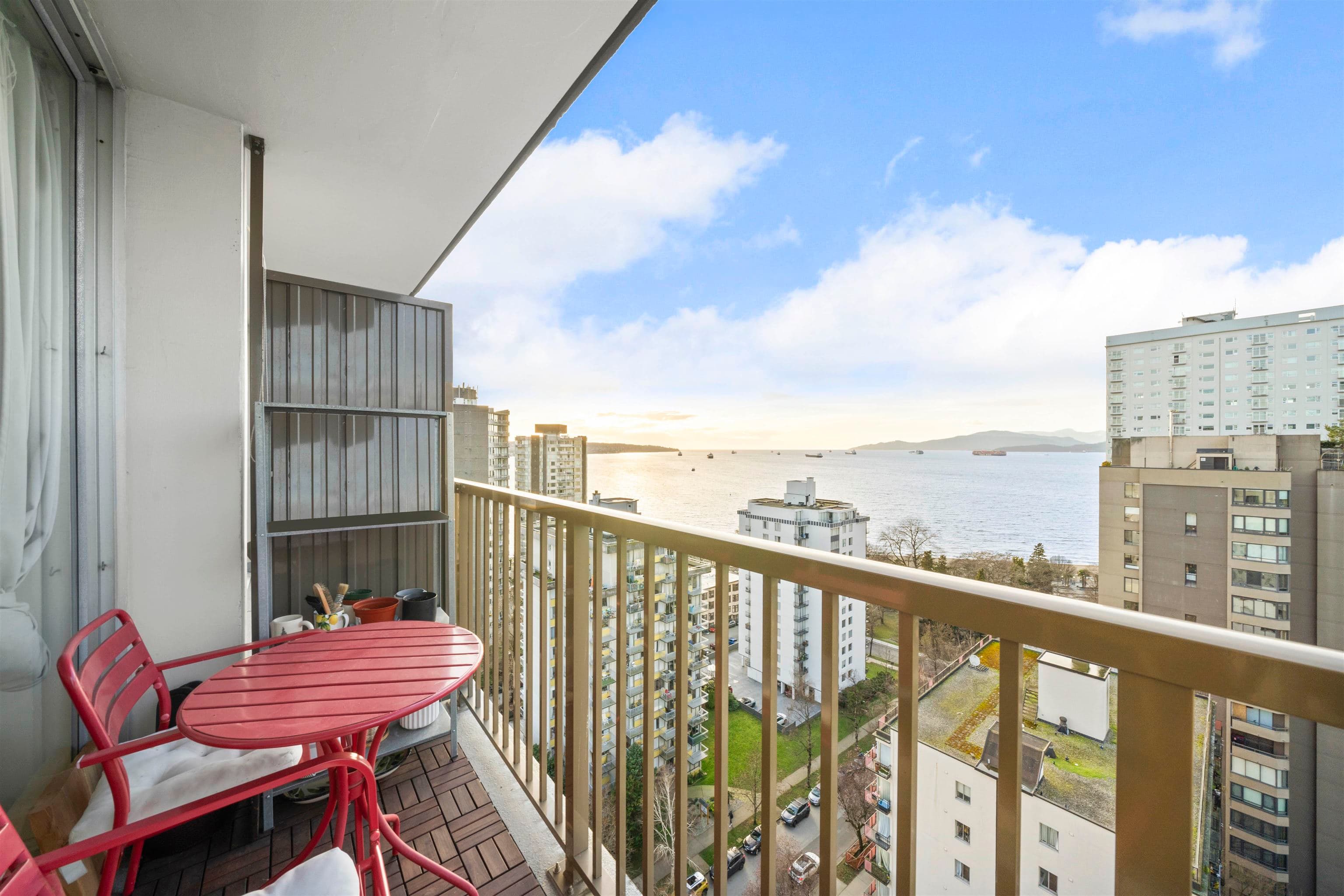 1803 - 1251 Cardero Street, Vancouver, V6G 2H9 — photo 2