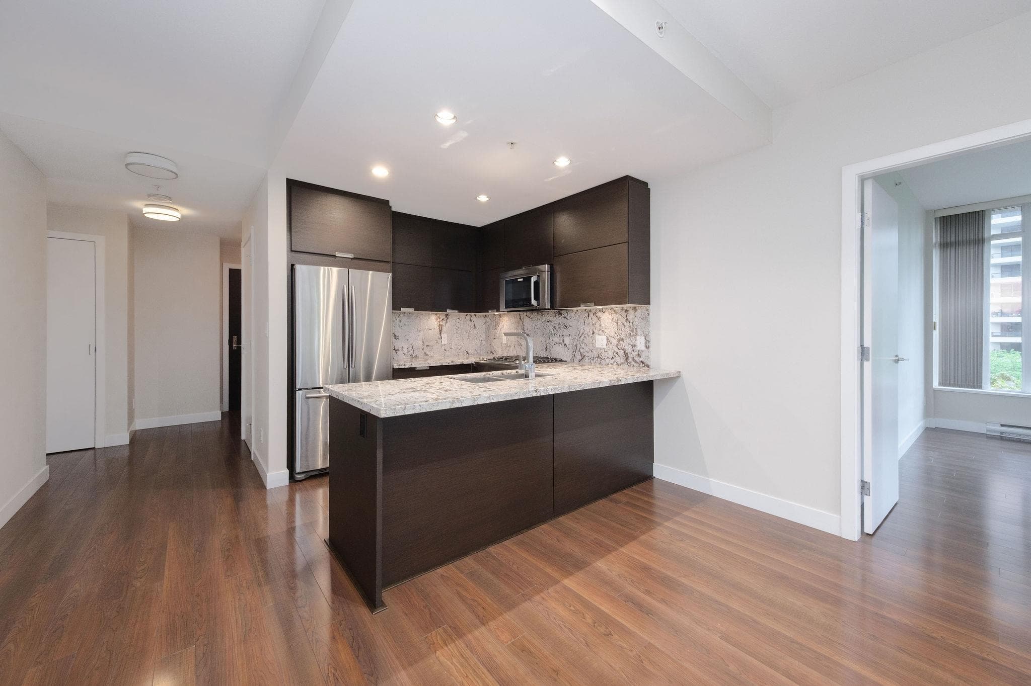 207 - 2077 Rosser Avenue, Burnaby, V5C 0G6 — photo 4