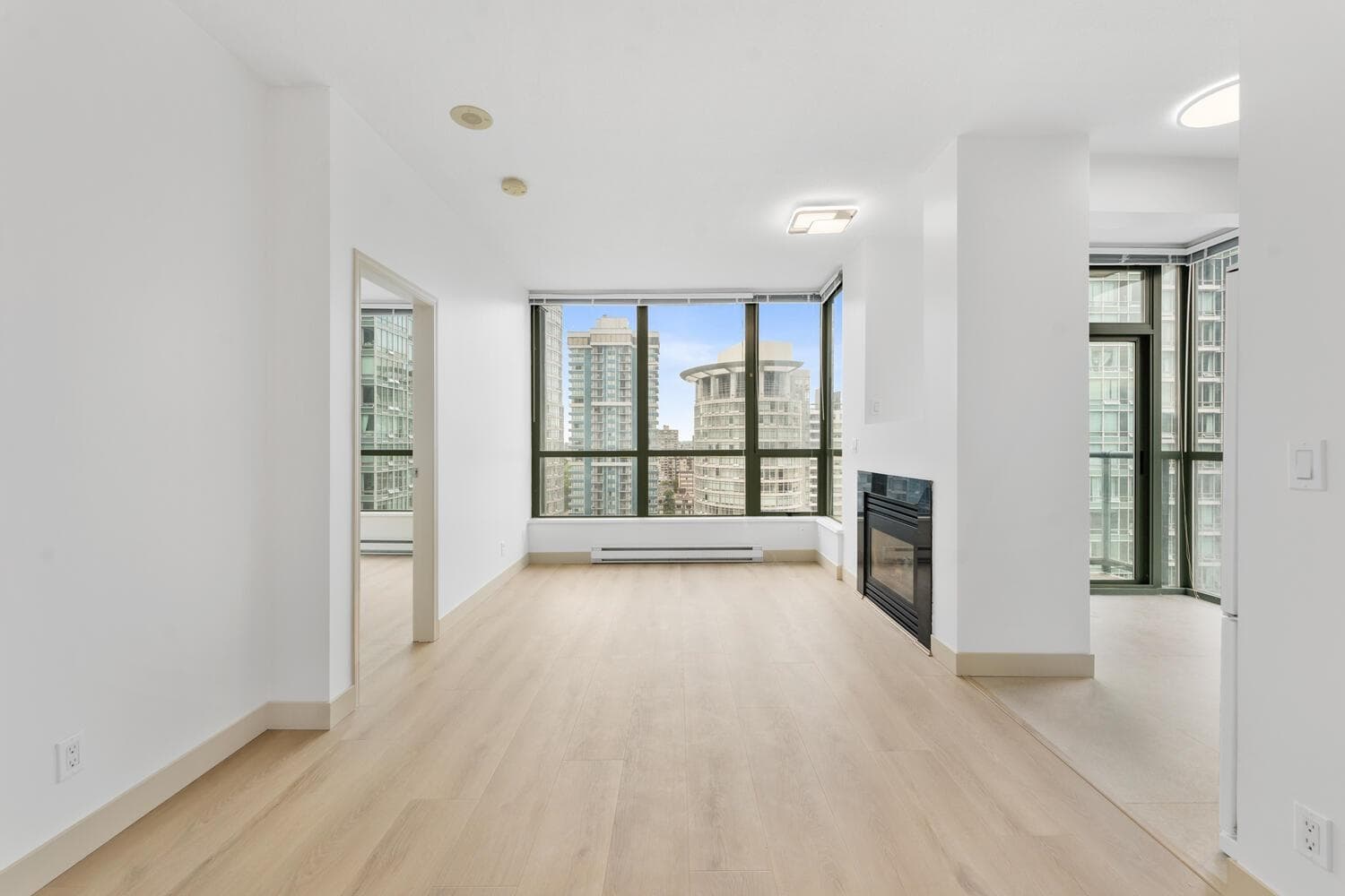 2204 - 1239 W Georgia Street, Vancouver, V6E 4R8 — photo 4