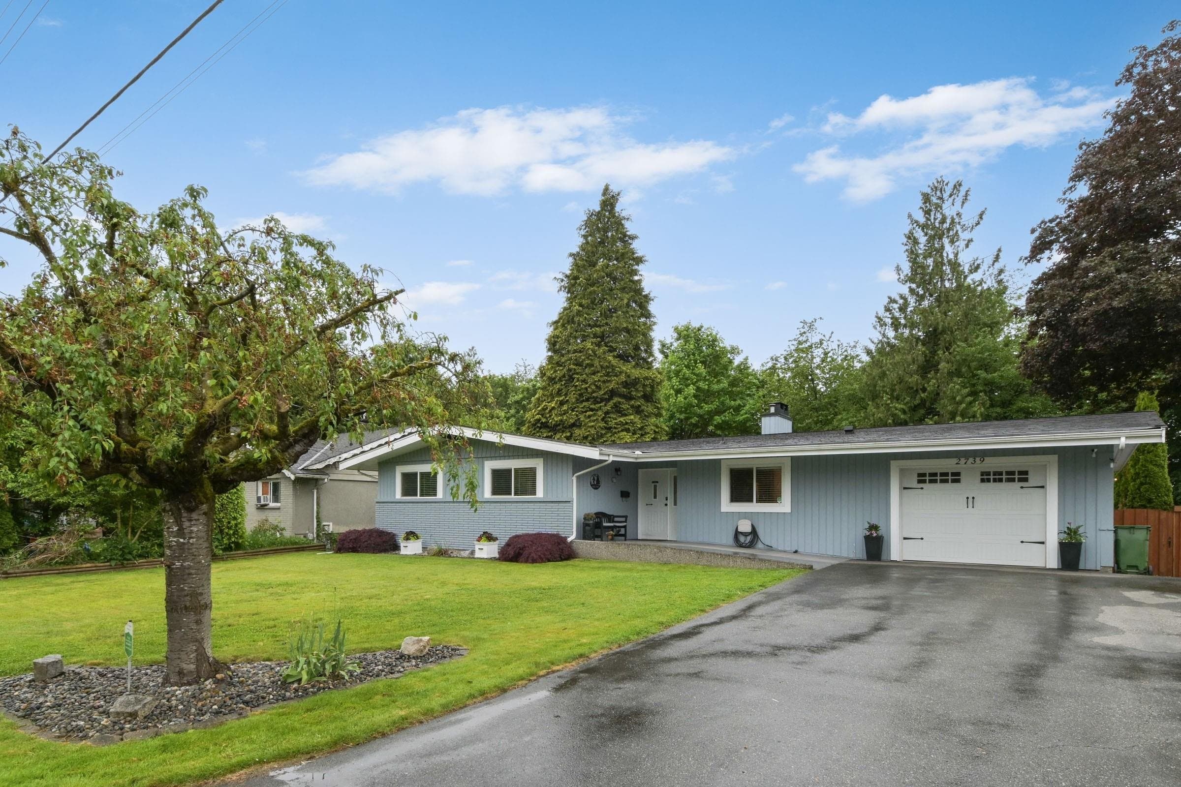 2739 Sheffield Way, Abbotsford, V2S 4B7 — photo 2