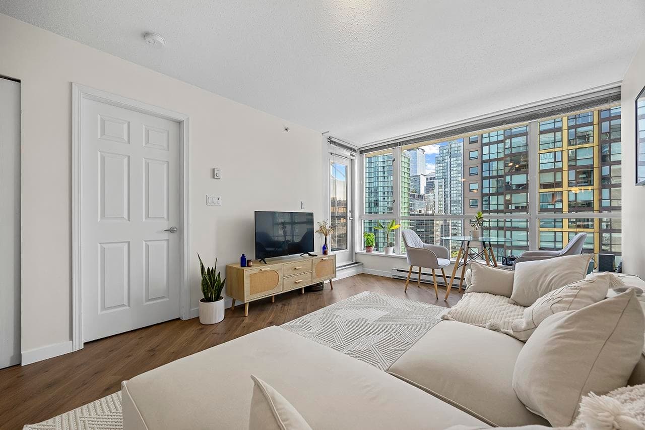 1601 - 1420 W Georgia Street, Vancouver, V6G 3K4 — photo 5